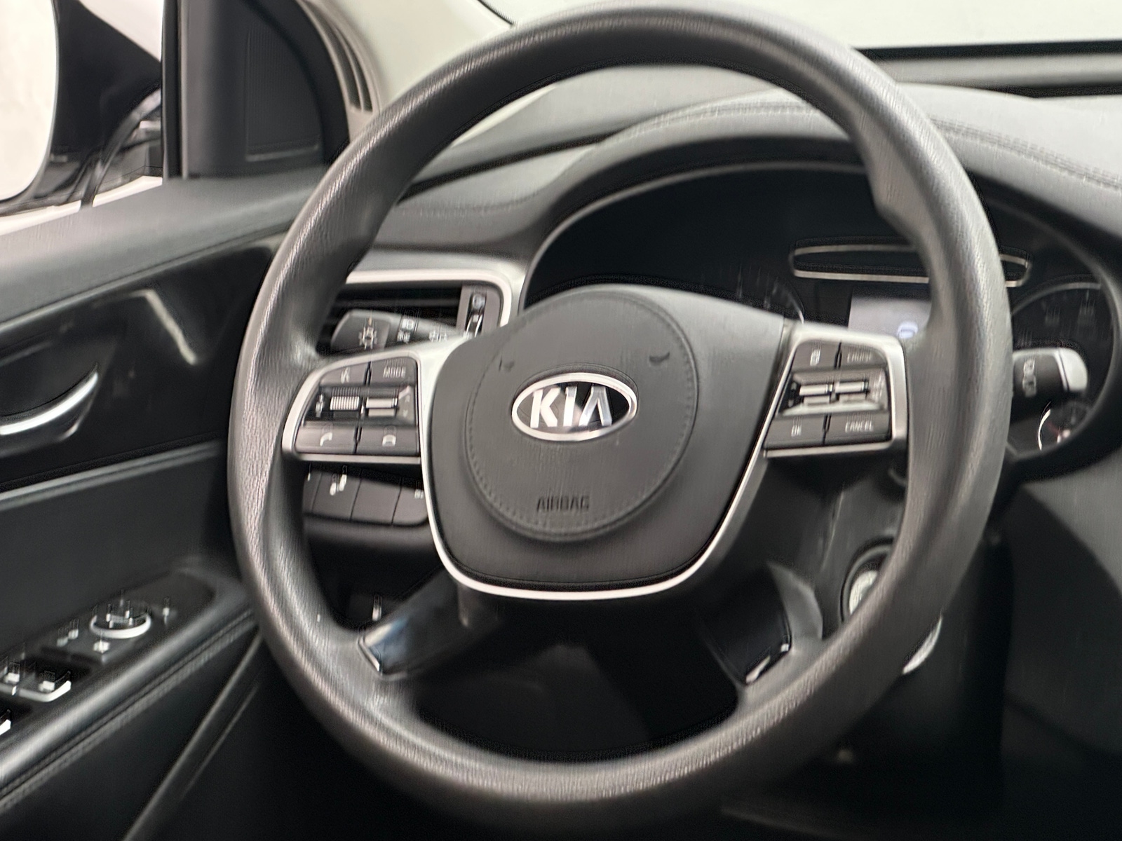 Thumbnail: 2019 Kia Sorento - 5