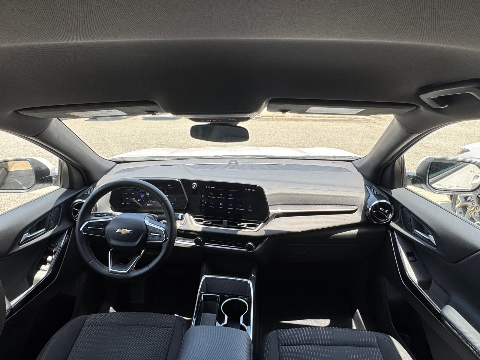 Thumbnail: 2025 Chevrolet Equinox - 3