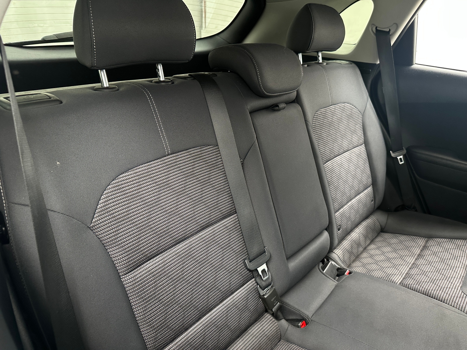 Thumbnail: 2019 Kia Niro - 6
