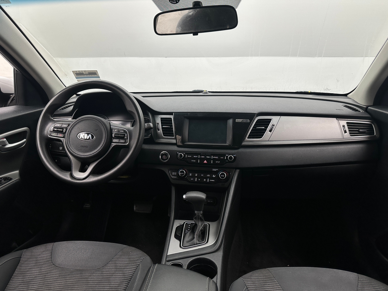 Thumbnail: 2019 Kia Niro - 3