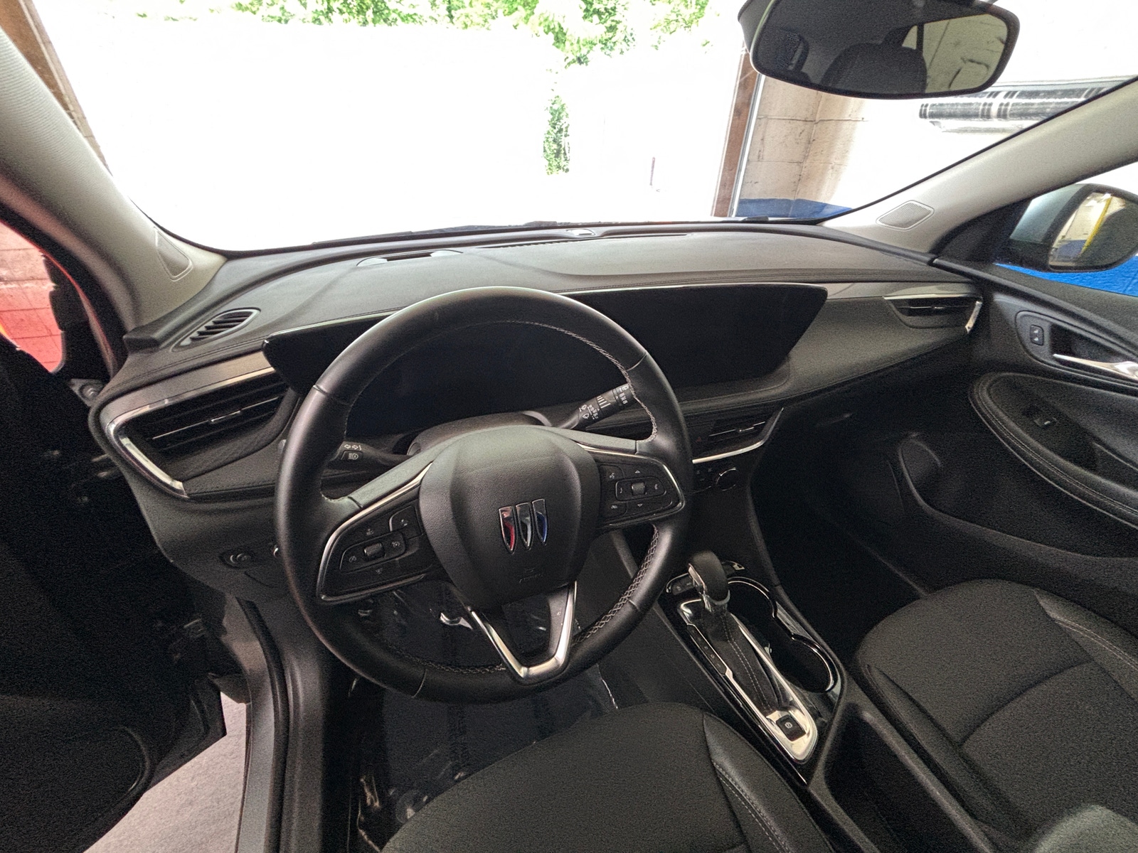 Thumbnail: 2025 Buick Encore GX - 3