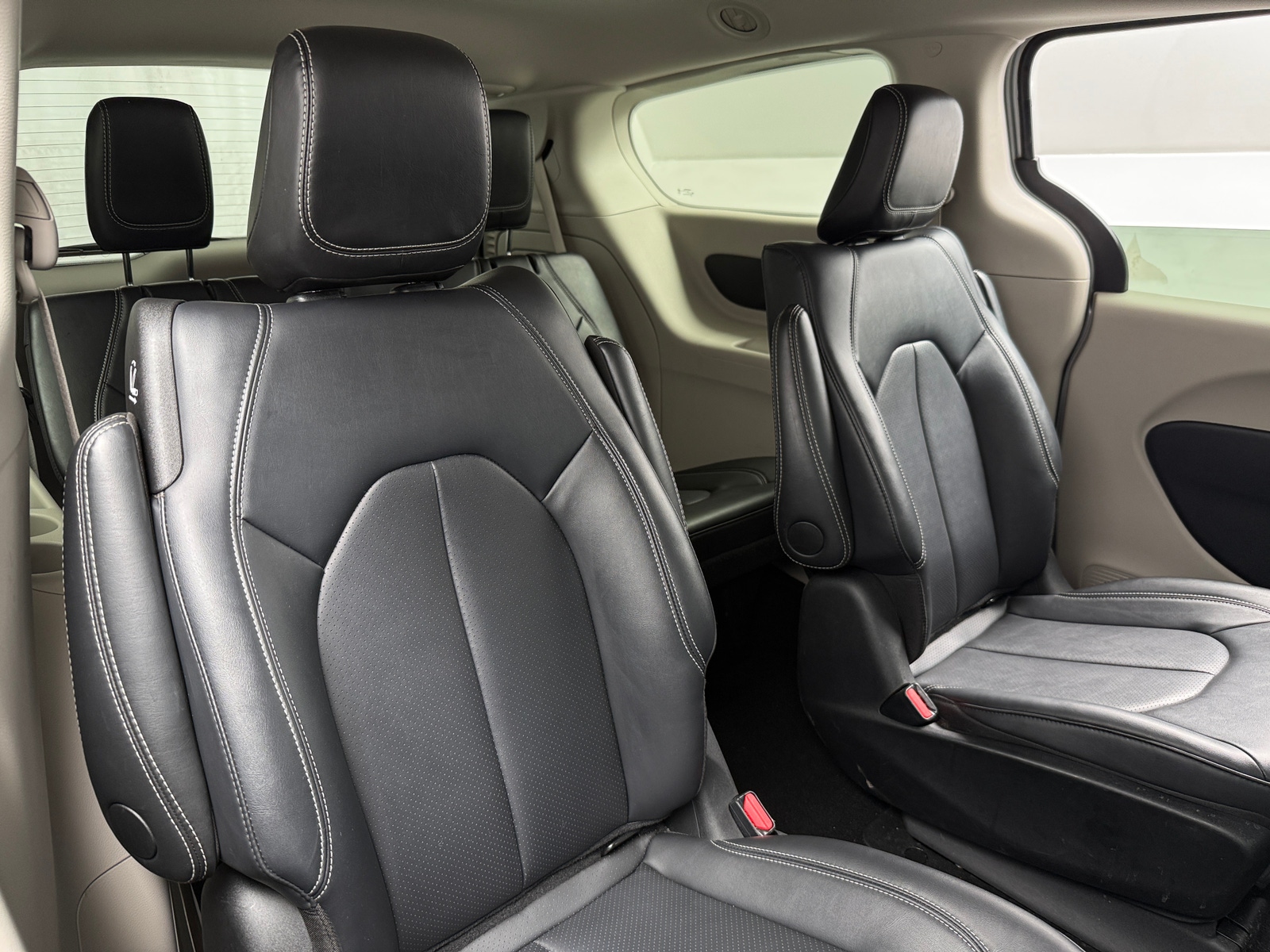 Thumbnail: 2024 Chrysler Pacifica - 5