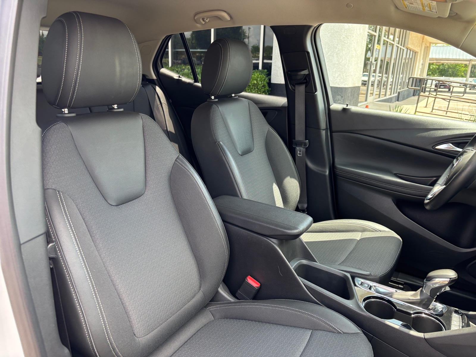 Thumbnail: 2025 Buick Encore GX - 2