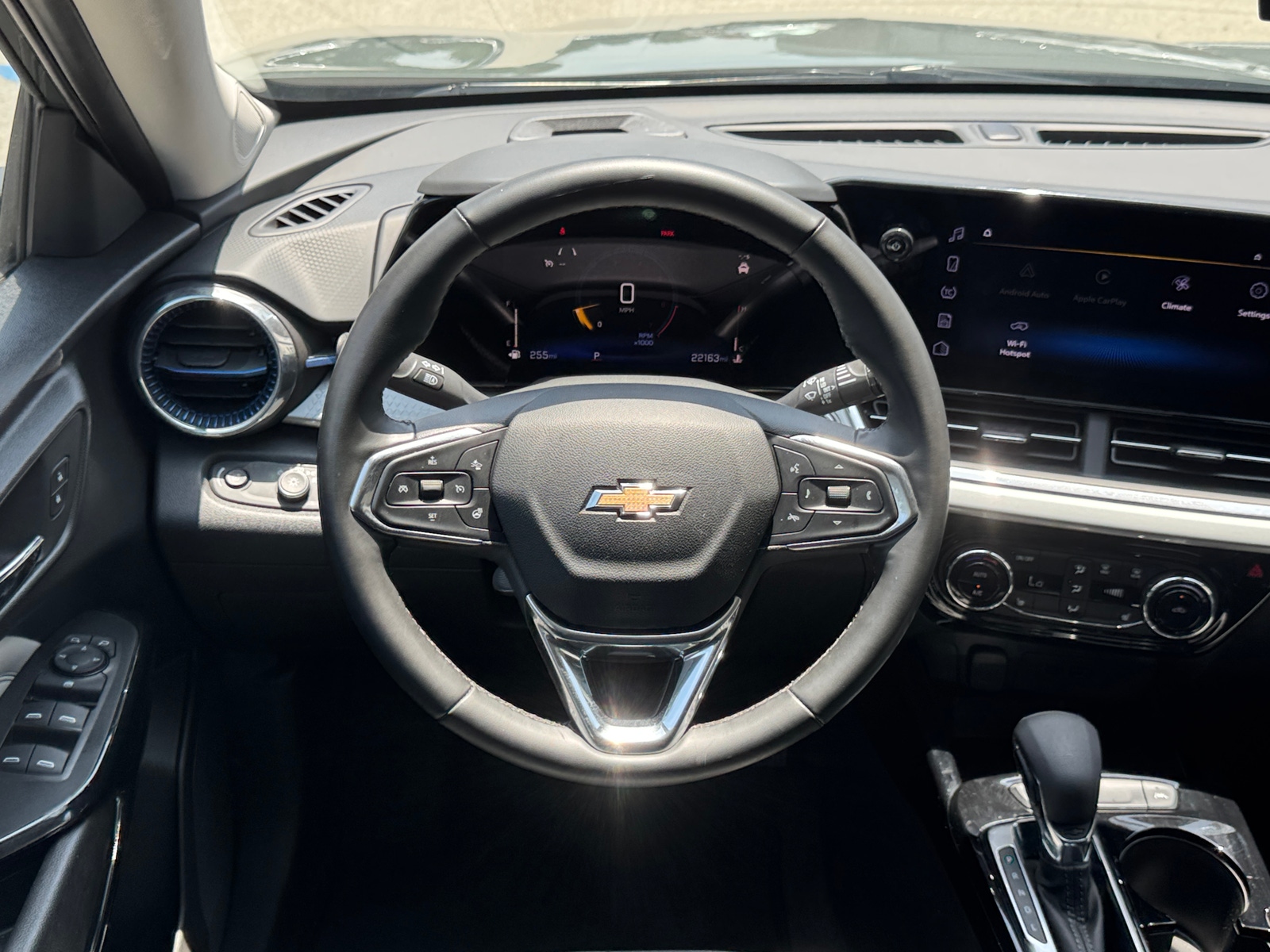 Thumbnail: 2025 Chevrolet Trax - 5