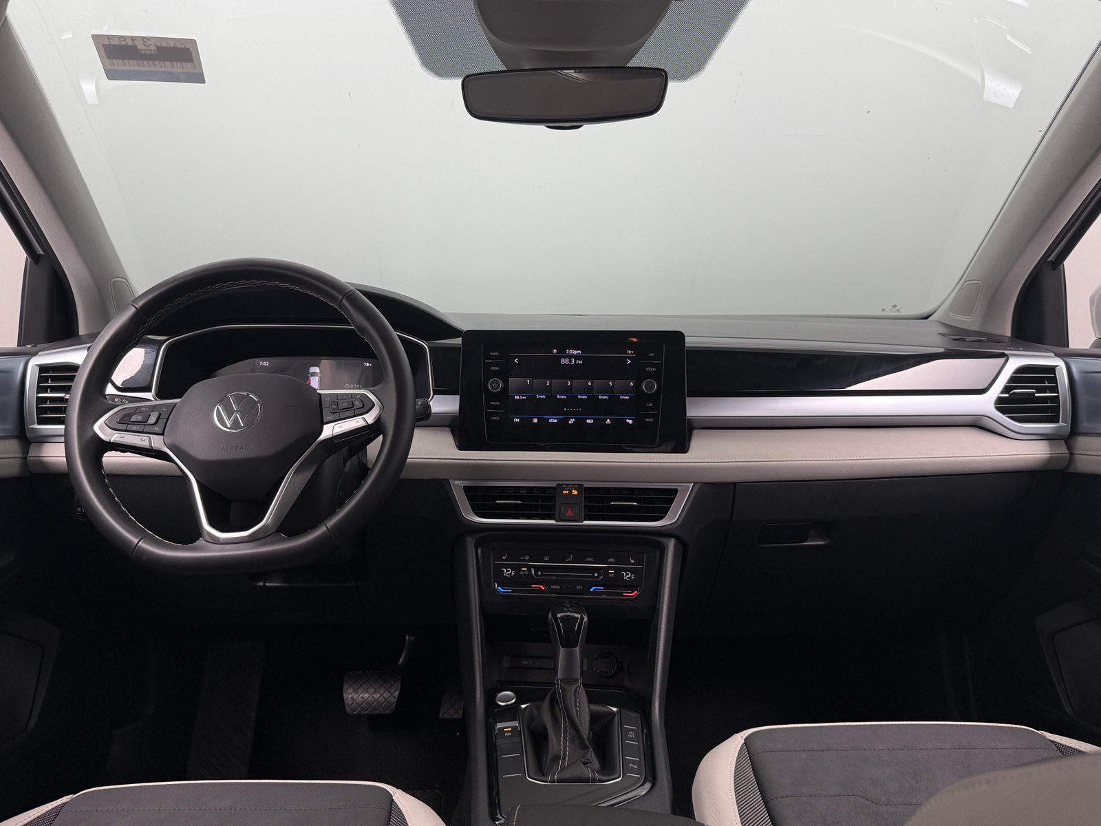Thumbnail: 2025 Volkswagen Taos - 2