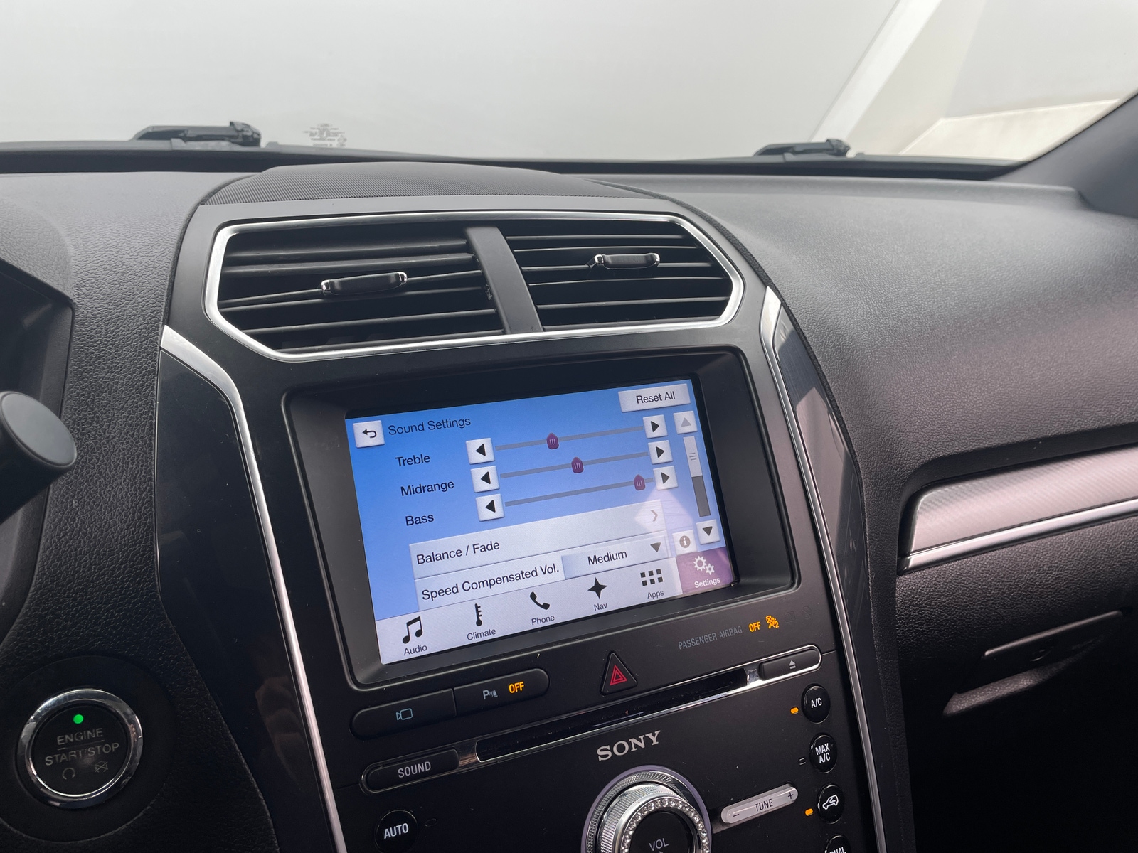 Thumbnail: 2017 Ford Explorer - 3