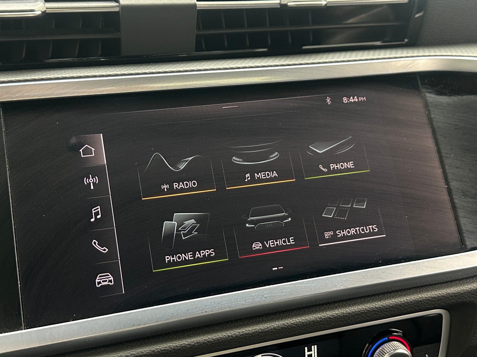 Thumbnail: 2020 Audi Q3 - 3
