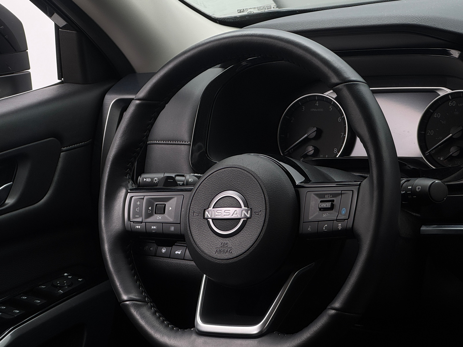 Thumbnail: 2025 Nissan Pathfinder - 4