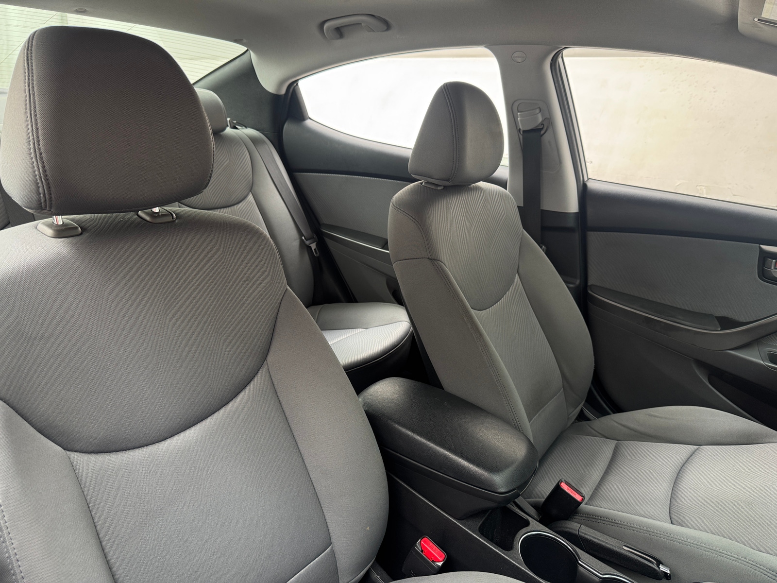 Thumbnail: 2011 Hyundai Elantra - 2