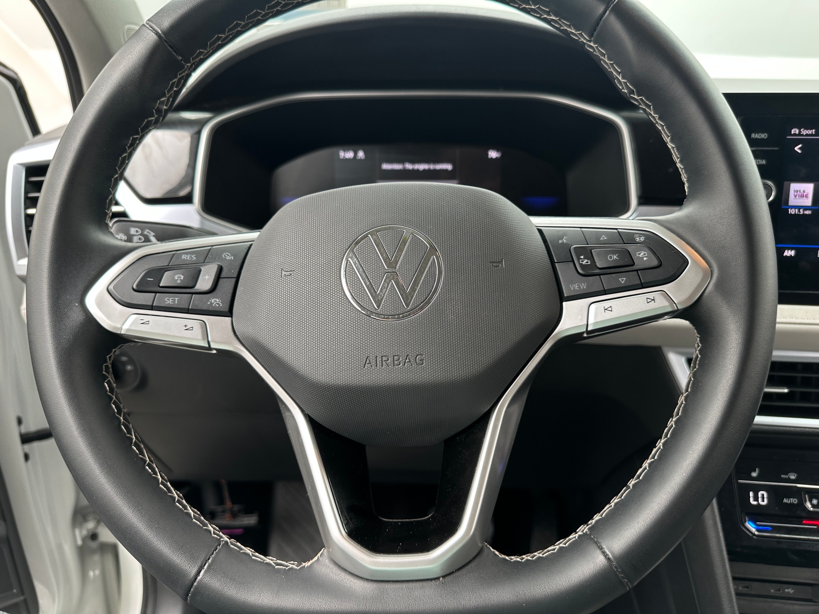 Thumbnail: 2025 Volkswagen Taos - 5
