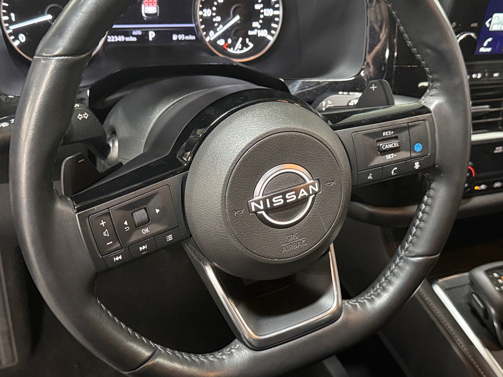 Thumbnail: 2023 Nissan Pathfinder - 4