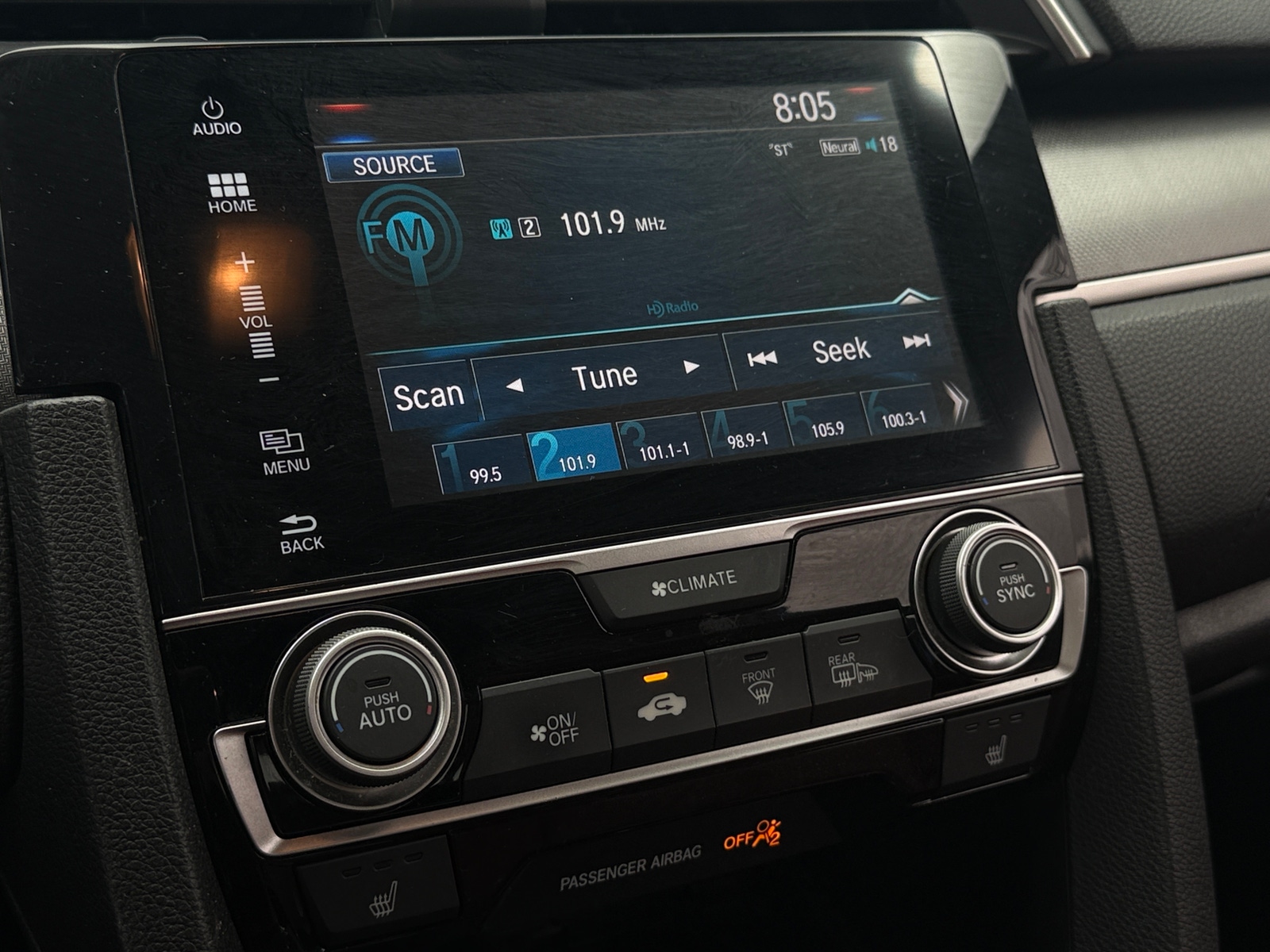 Thumbnail: 2016 Honda Civic - 3