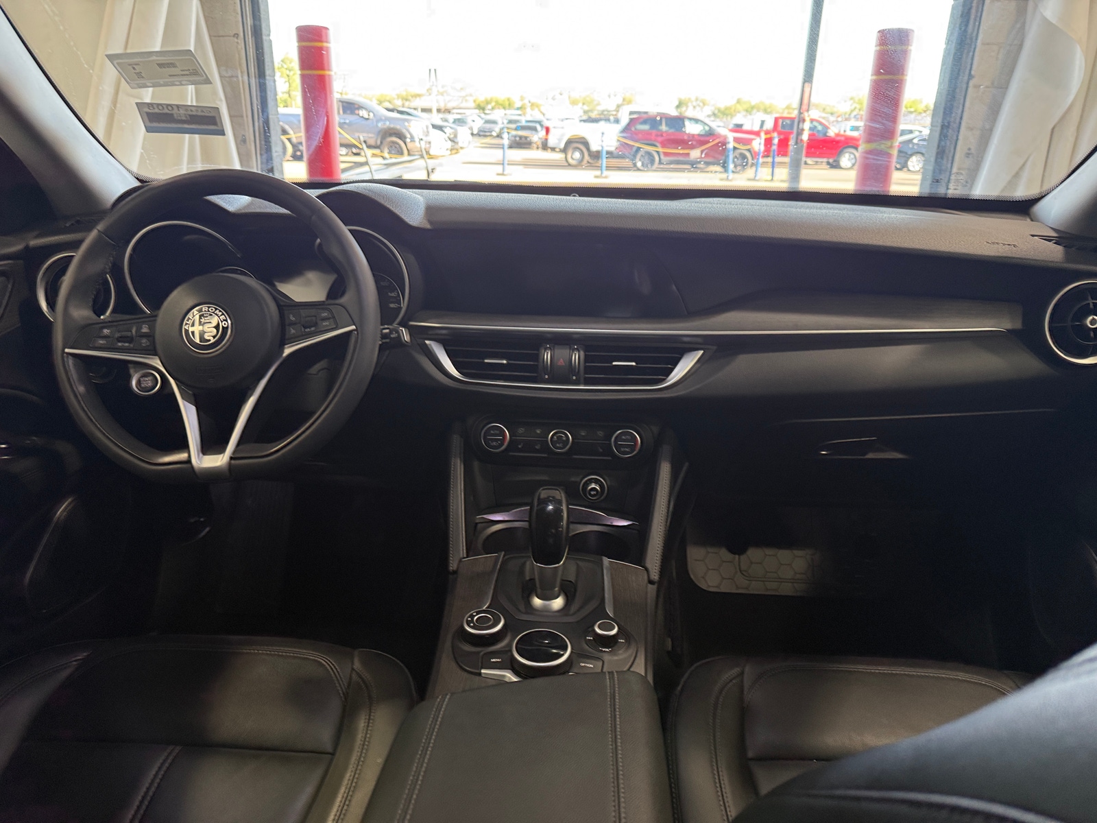 Thumbnail: 2019 Alfa Romeo Stelvio - 2