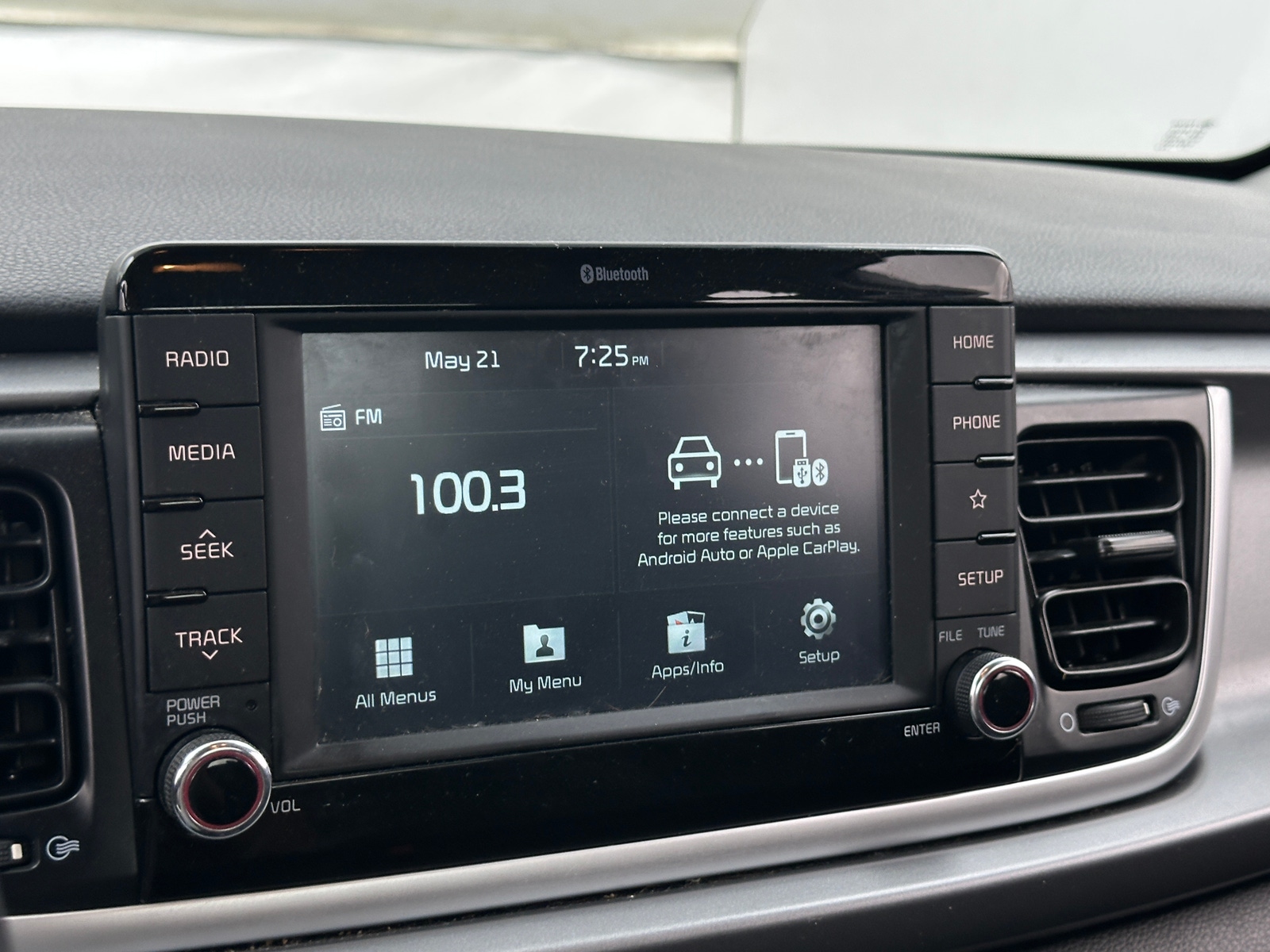 Thumbnail: 2020 Kia Rio - 4