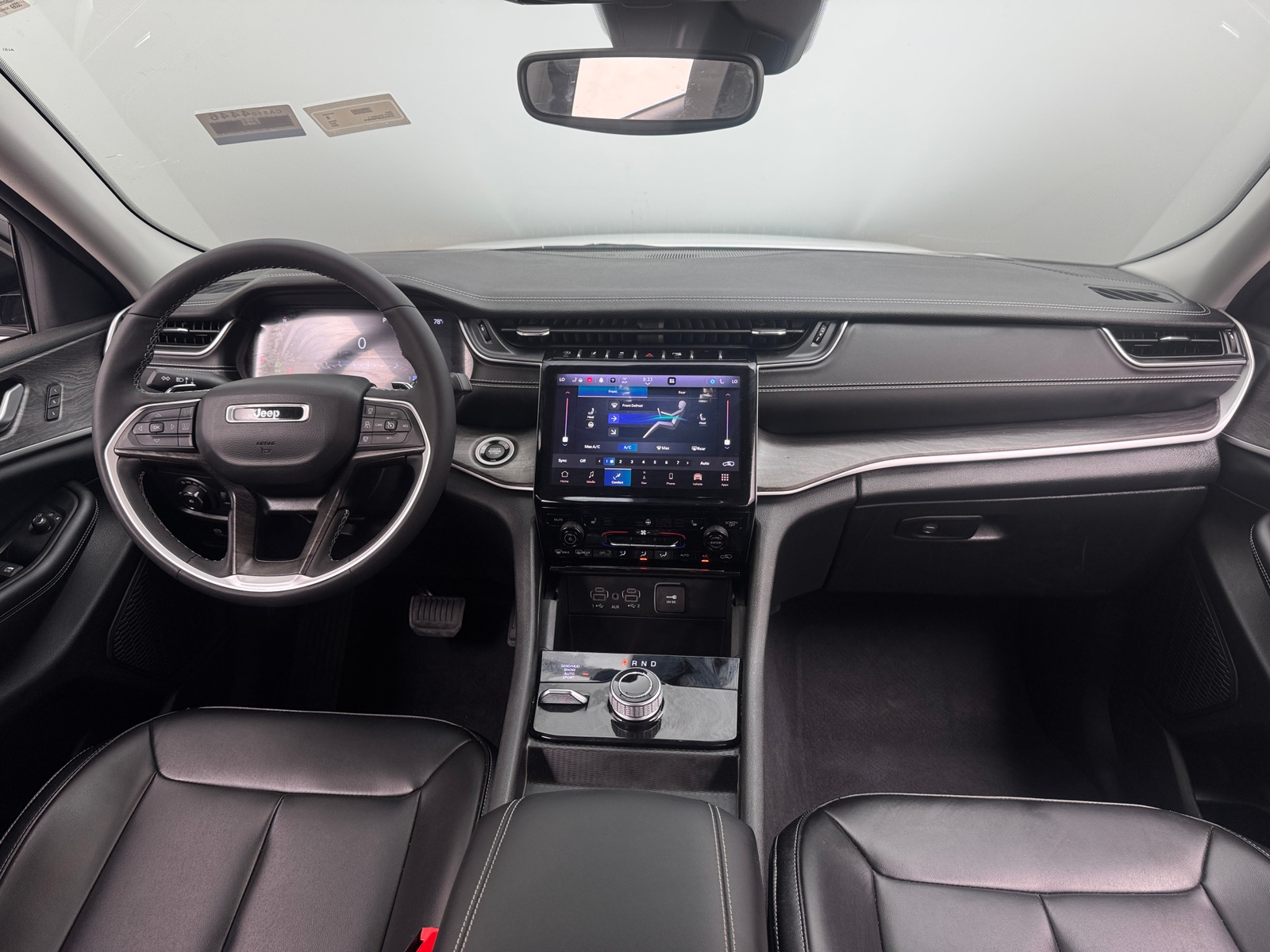 Thumbnail: 2023 Jeep Grand Cherokee L - 2