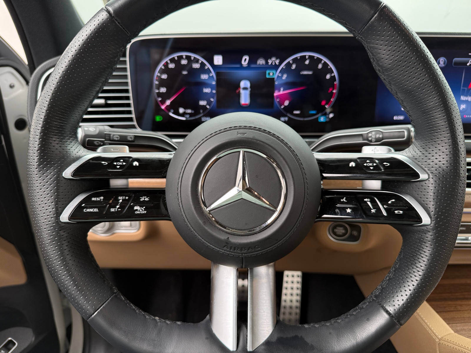 Thumbnail: 2025 Mercedes-Benz GLS - 4
