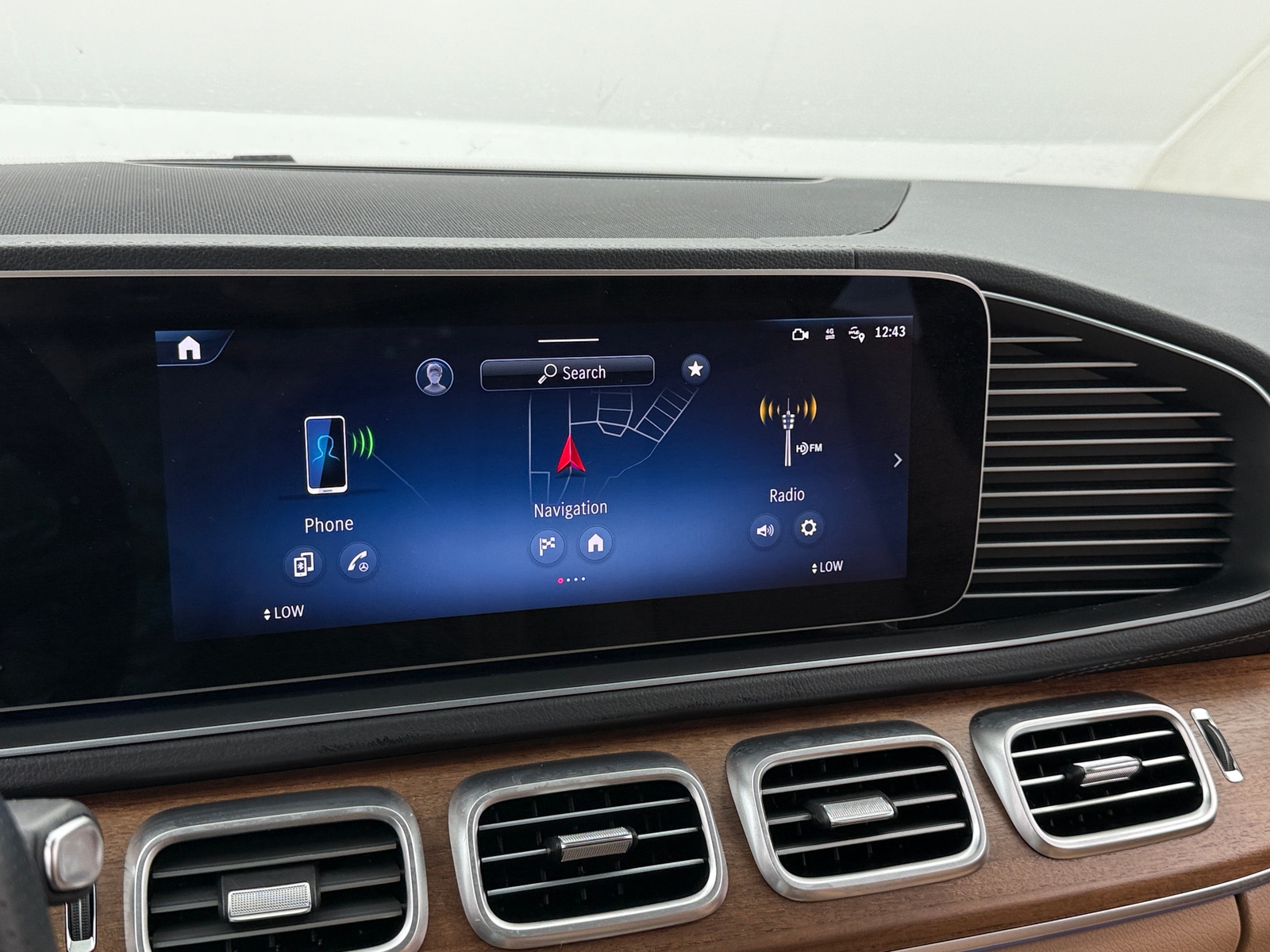 Thumbnail: 2025 Mercedes-Benz GLS - 3