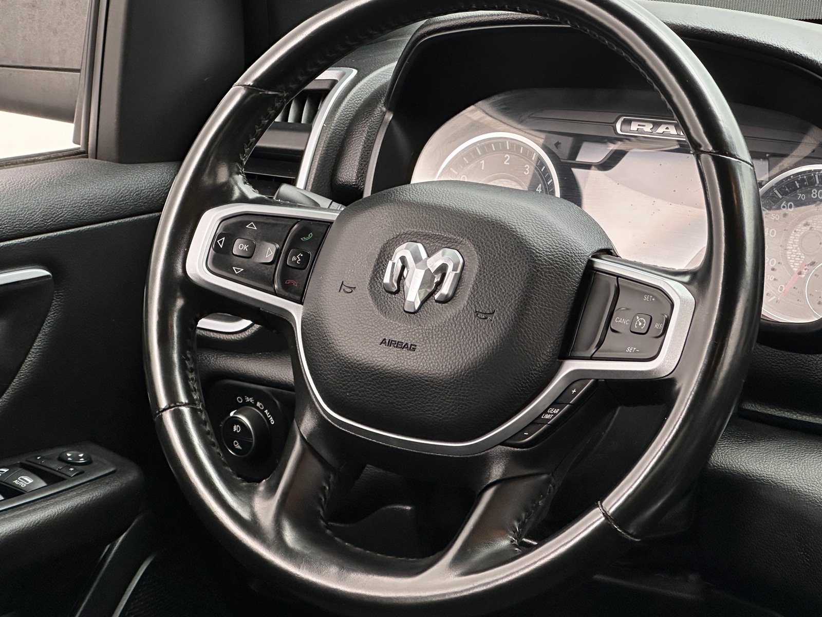 Thumbnail: 2022 RAM 1500 - 5