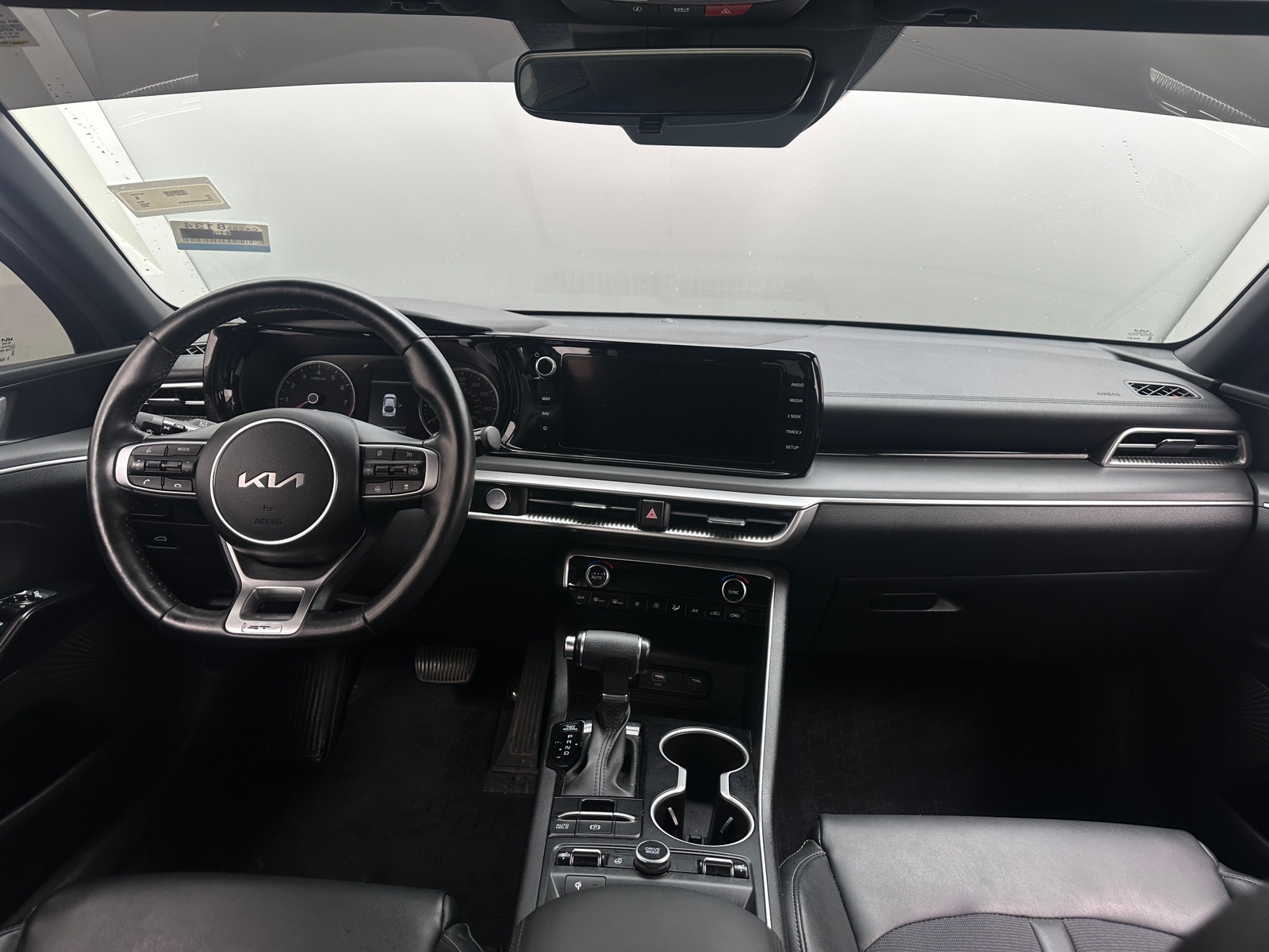 Thumbnail: 2023 Kia K5 - 3