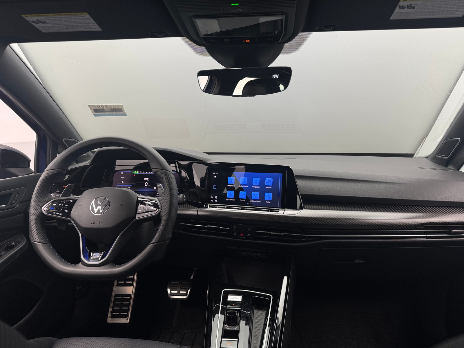 Thumbnail: 2023 Volkswagen Golf - 2