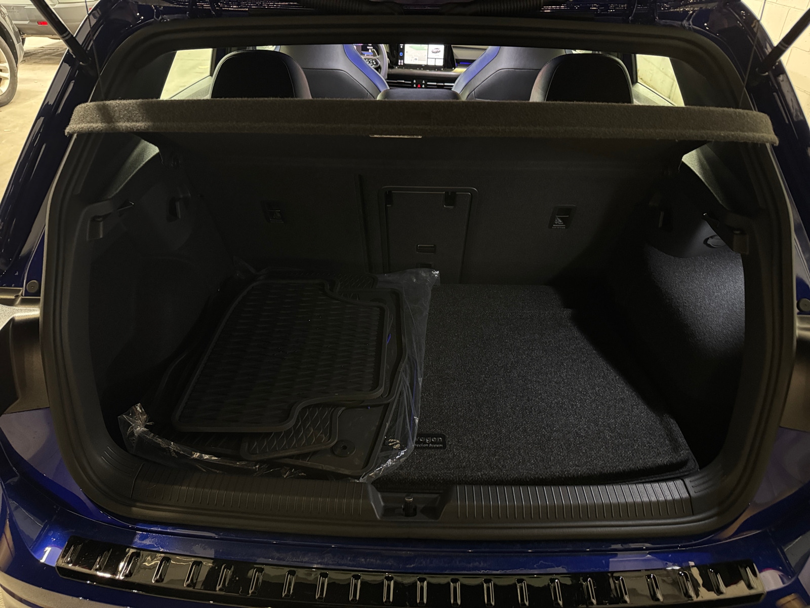 Thumbnail: 2023 Volkswagen Golf - 6