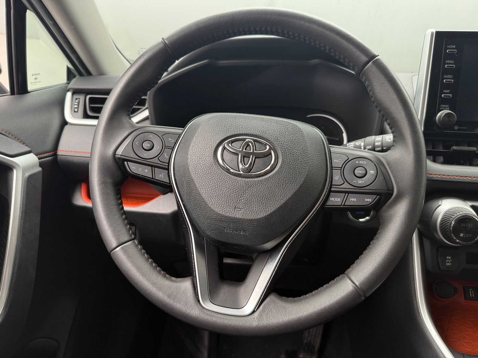 Thumbnail: 2021 Toyota RAV4 - 4