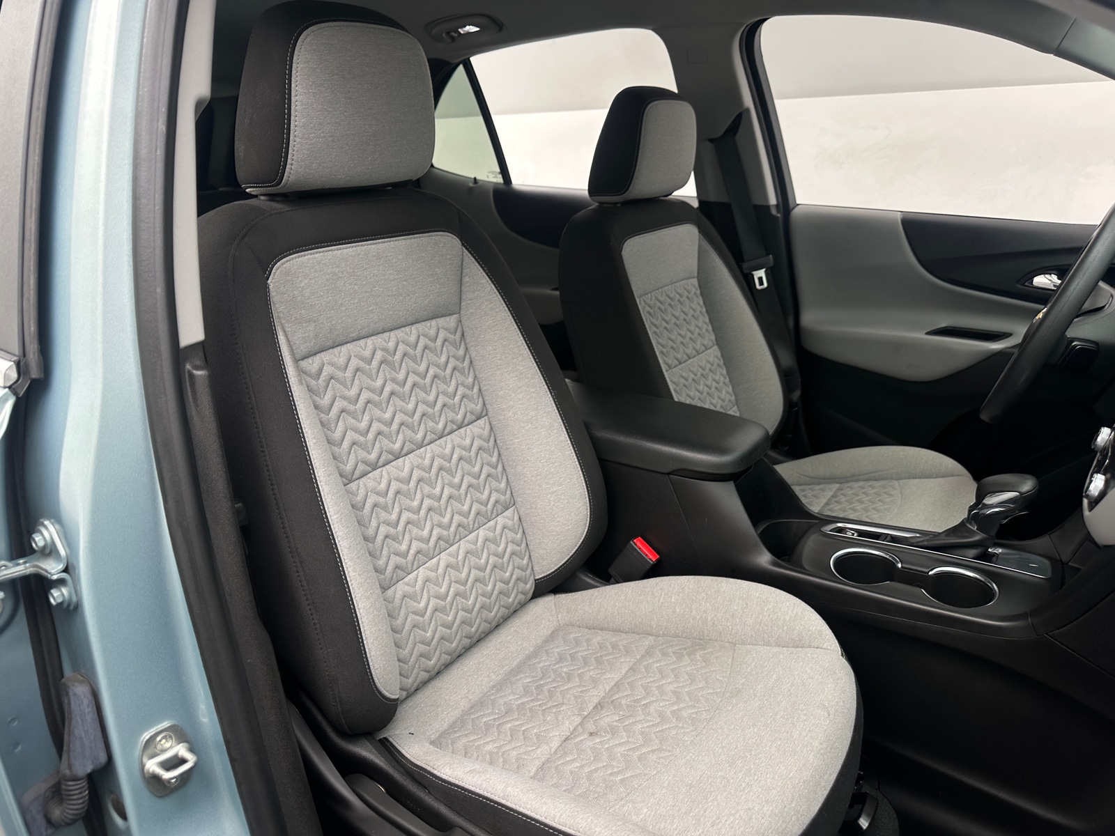 Thumbnail: 2022 Chevrolet Equinox - 2