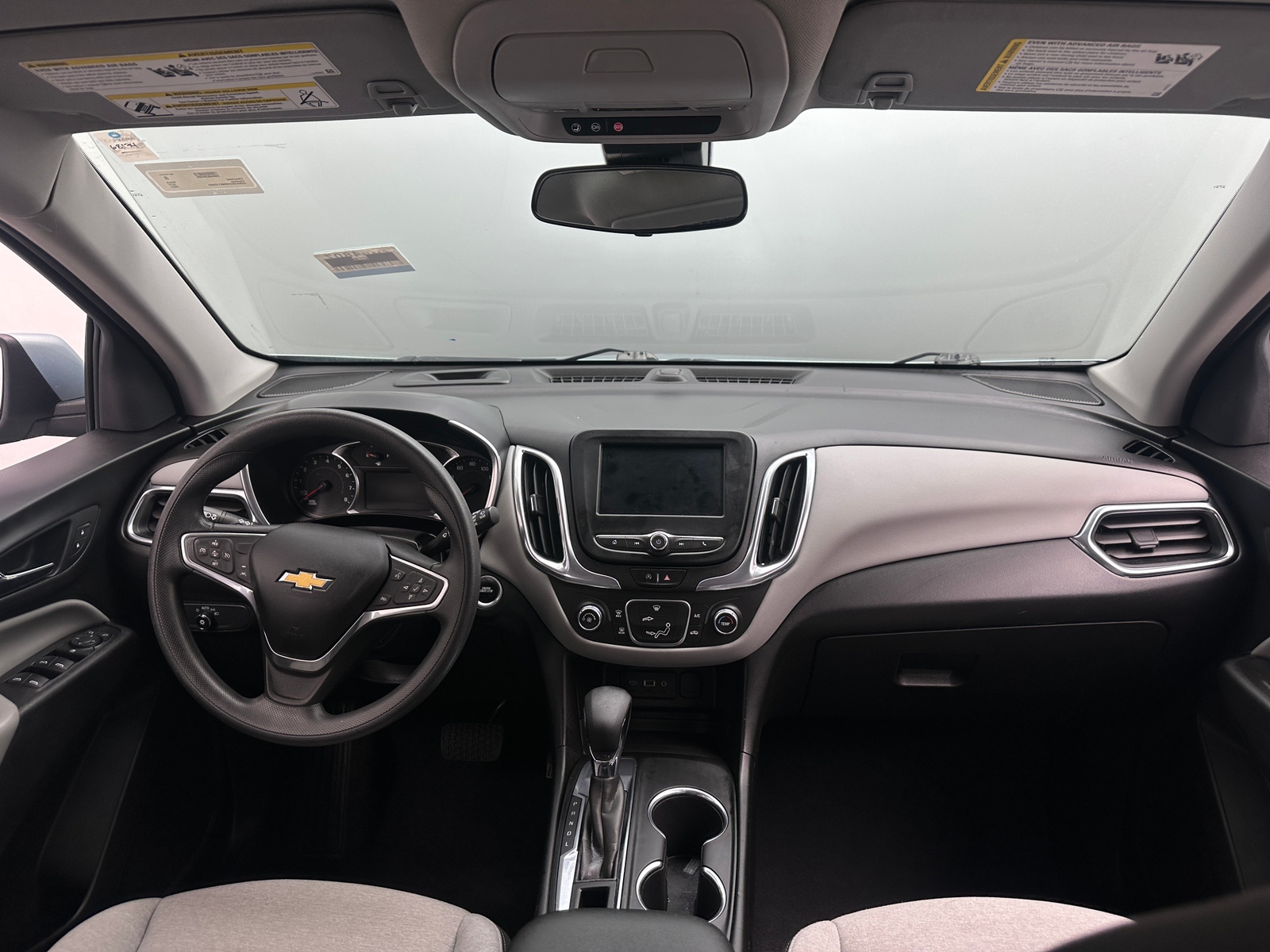 Thumbnail: 2022 Chevrolet Equinox - 3