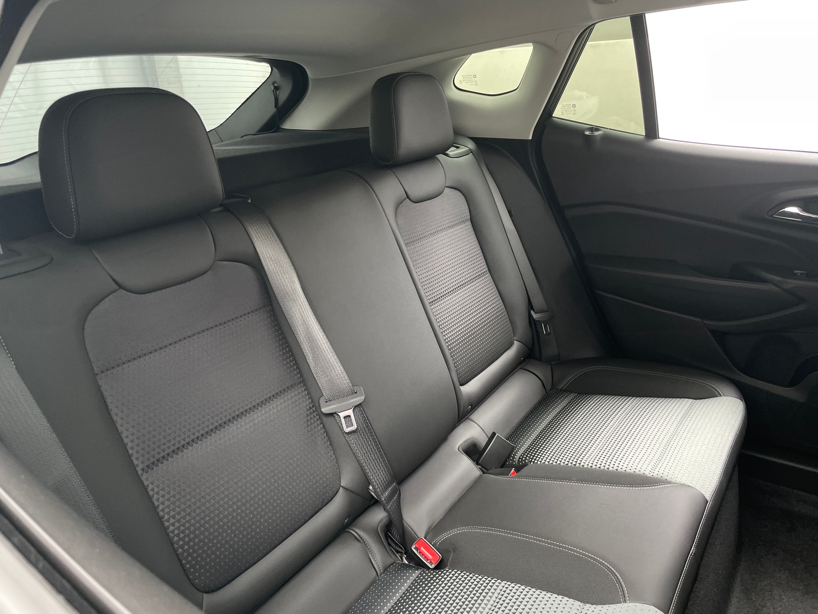 Thumbnail: 2025 Chevrolet Trax - 6