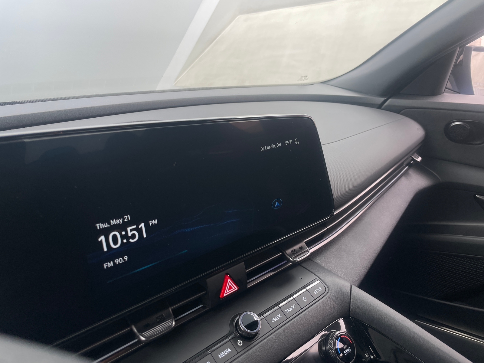 Thumbnail: 2023 Hyundai Elantra - 4