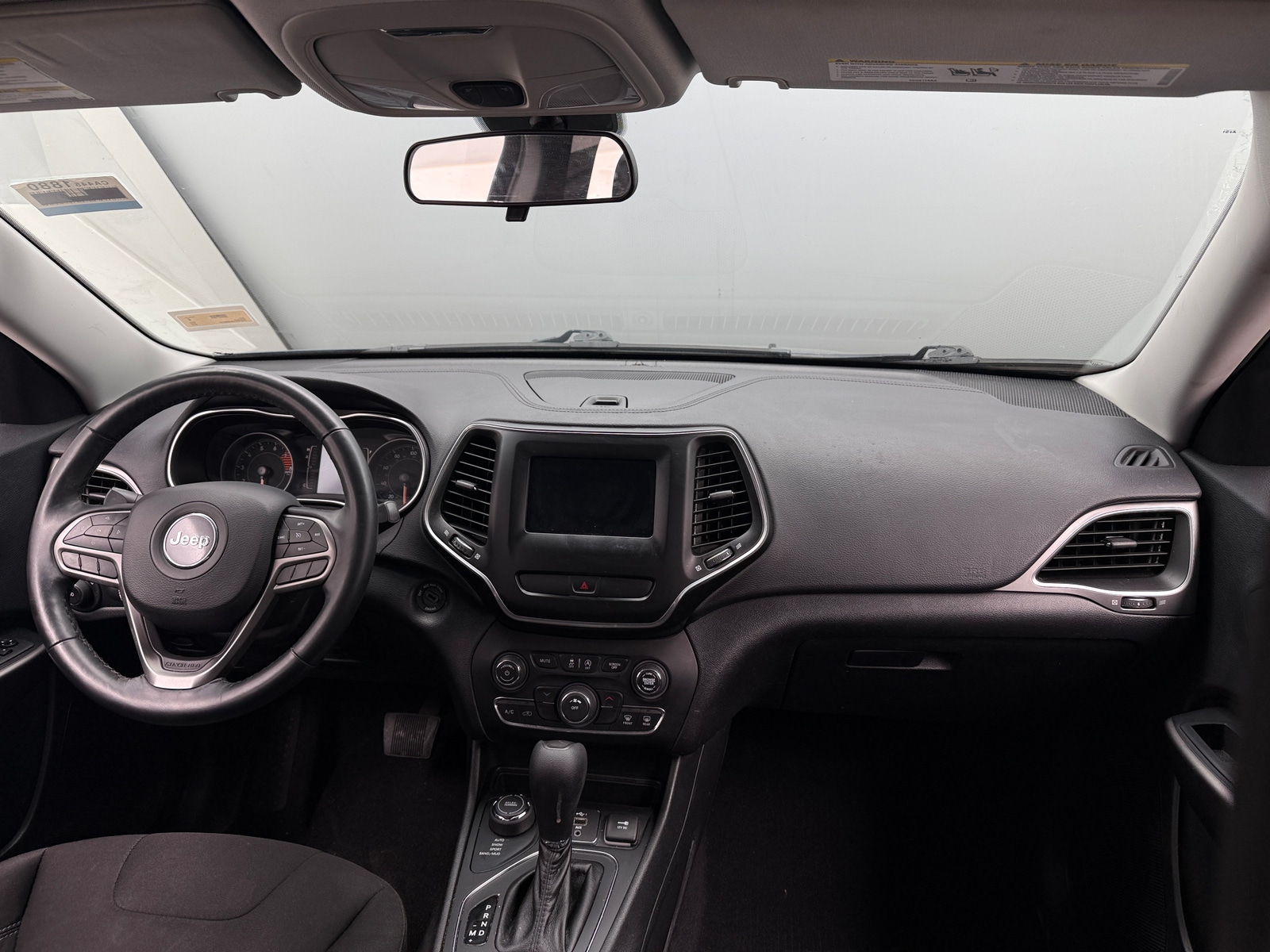 Thumbnail: 2019 Jeep Cherokee - 3