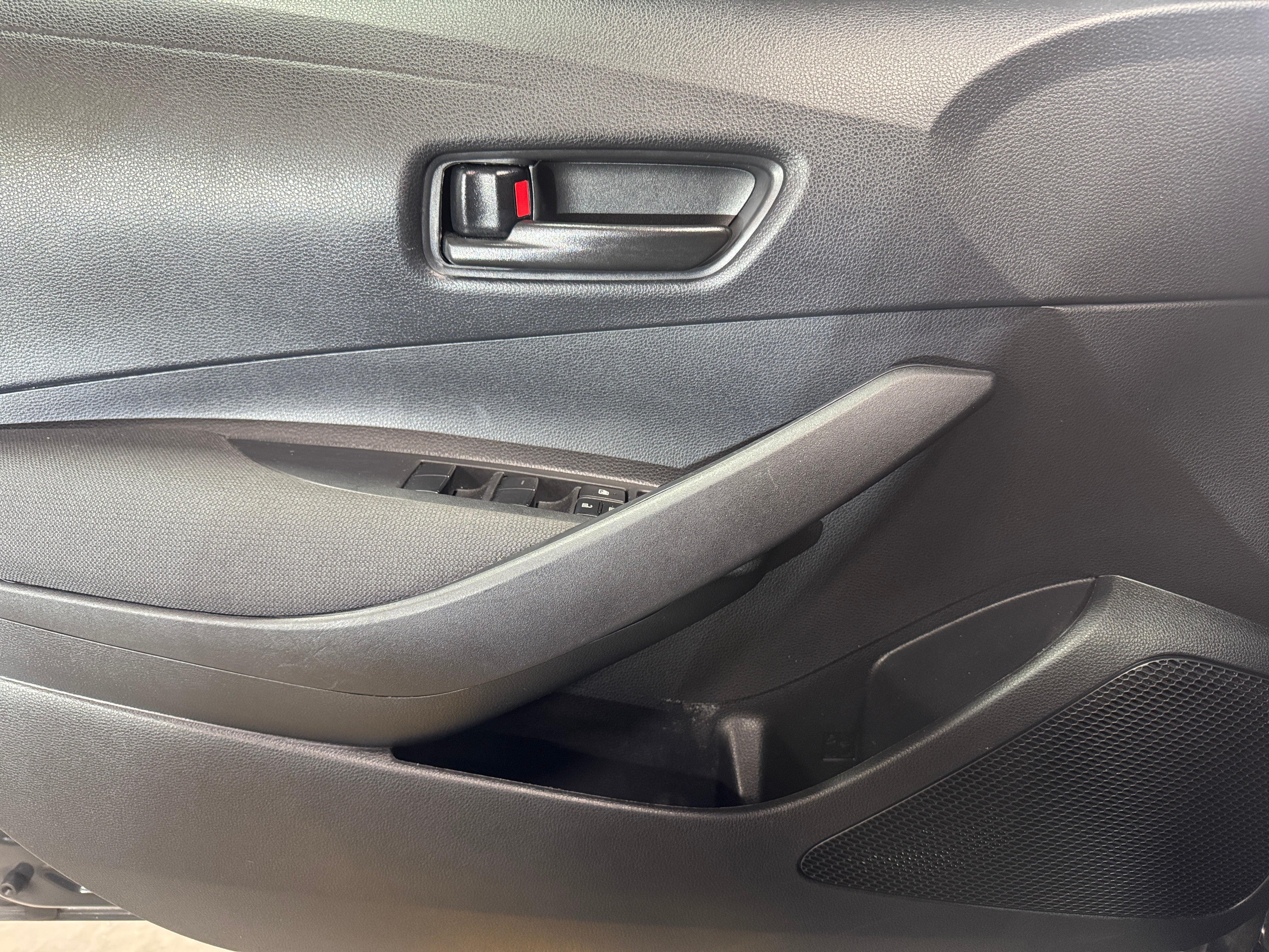 2024 Toyota Corolla LE - Photo 7
