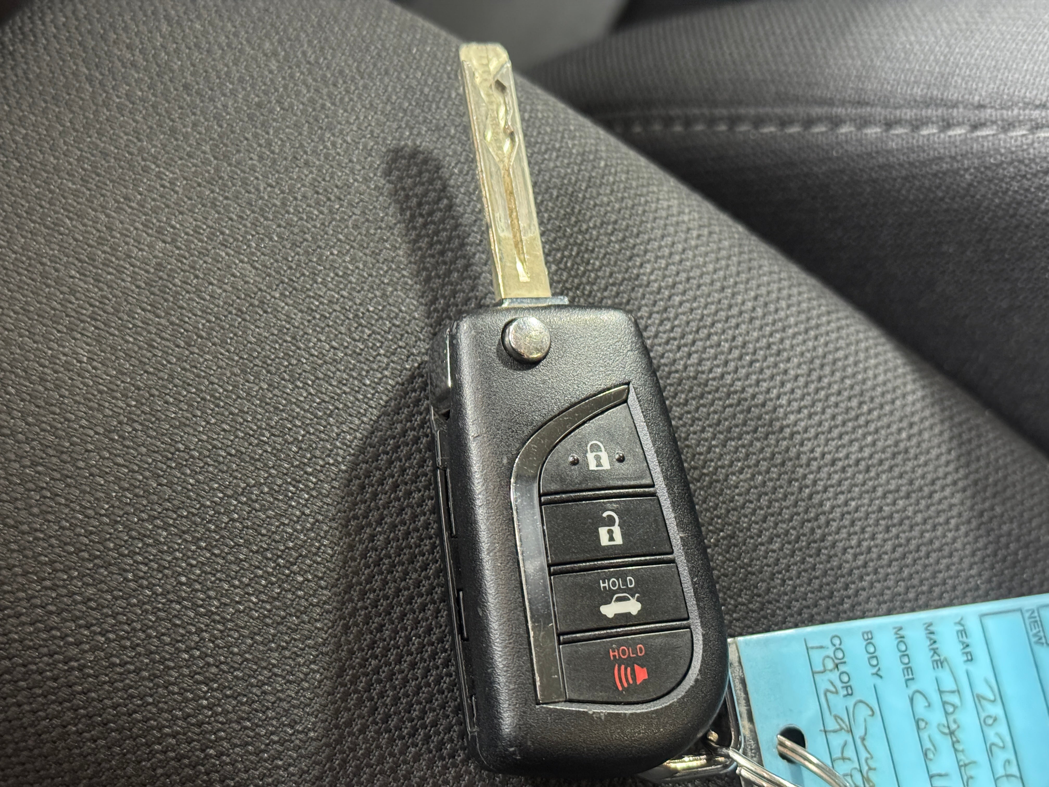 2024 Toyota Corolla LE - Photo 10