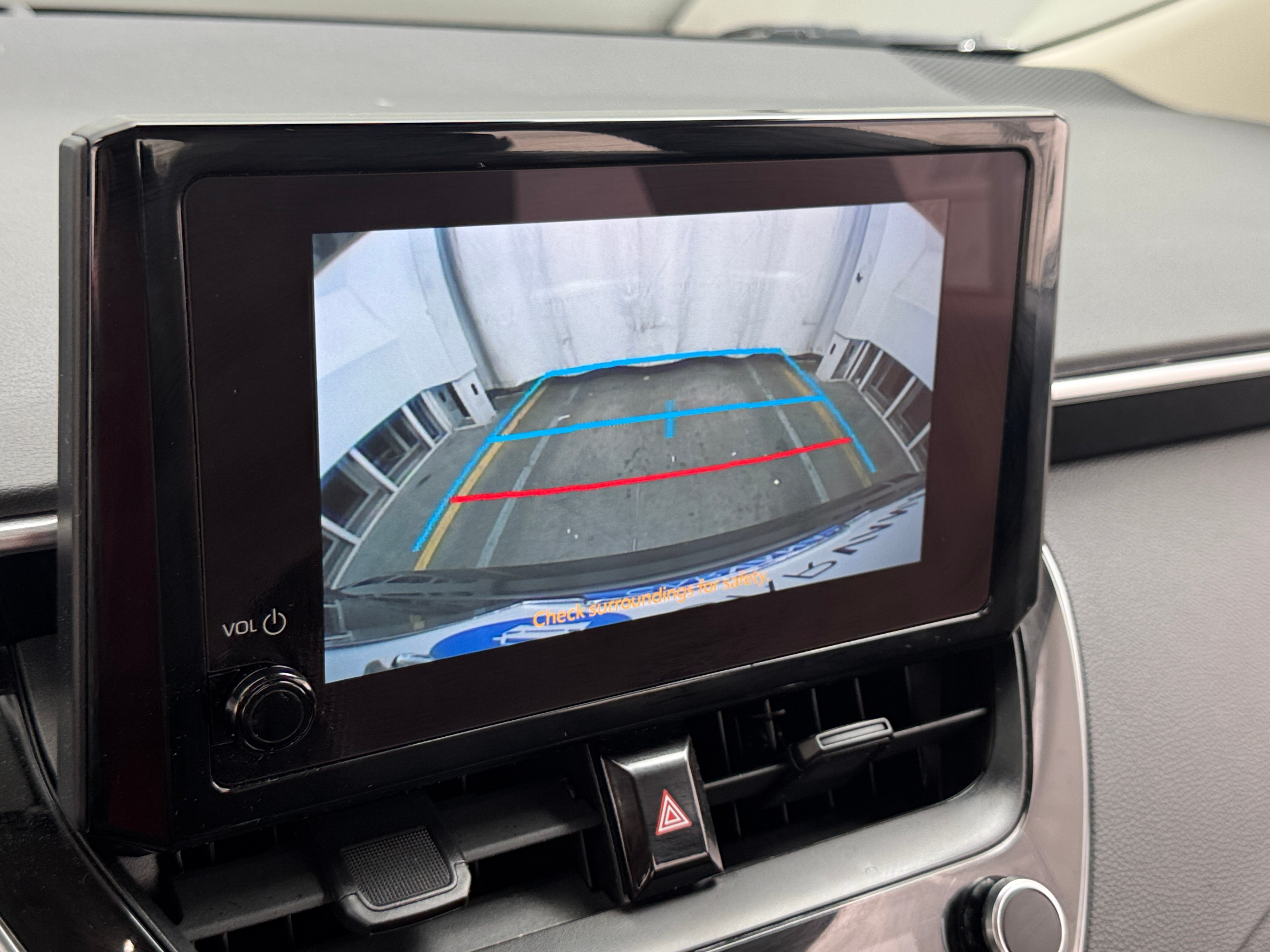 2024 Toyota Corolla LE - Photo 12