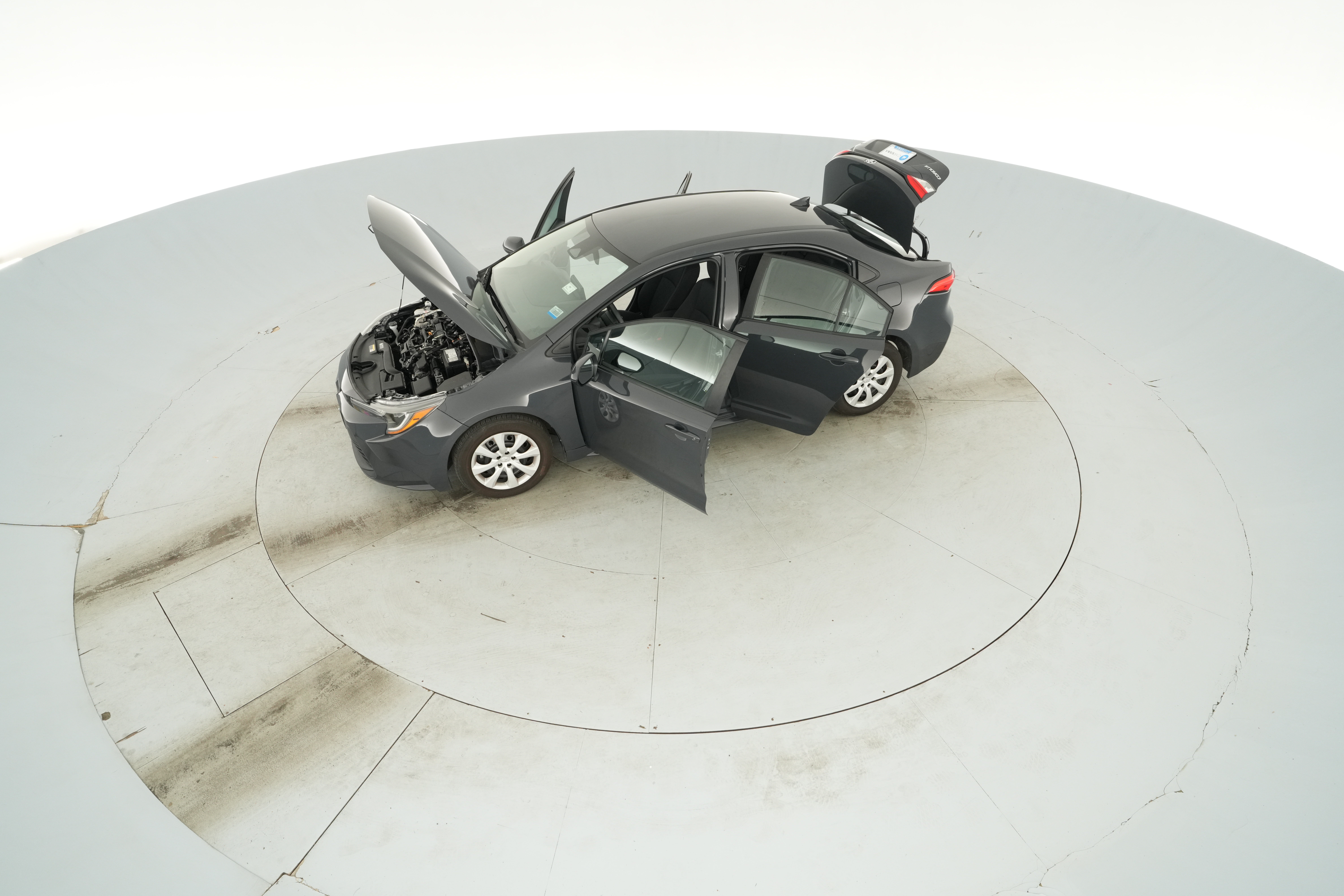 2024 Toyota Corolla LE - Photo 38