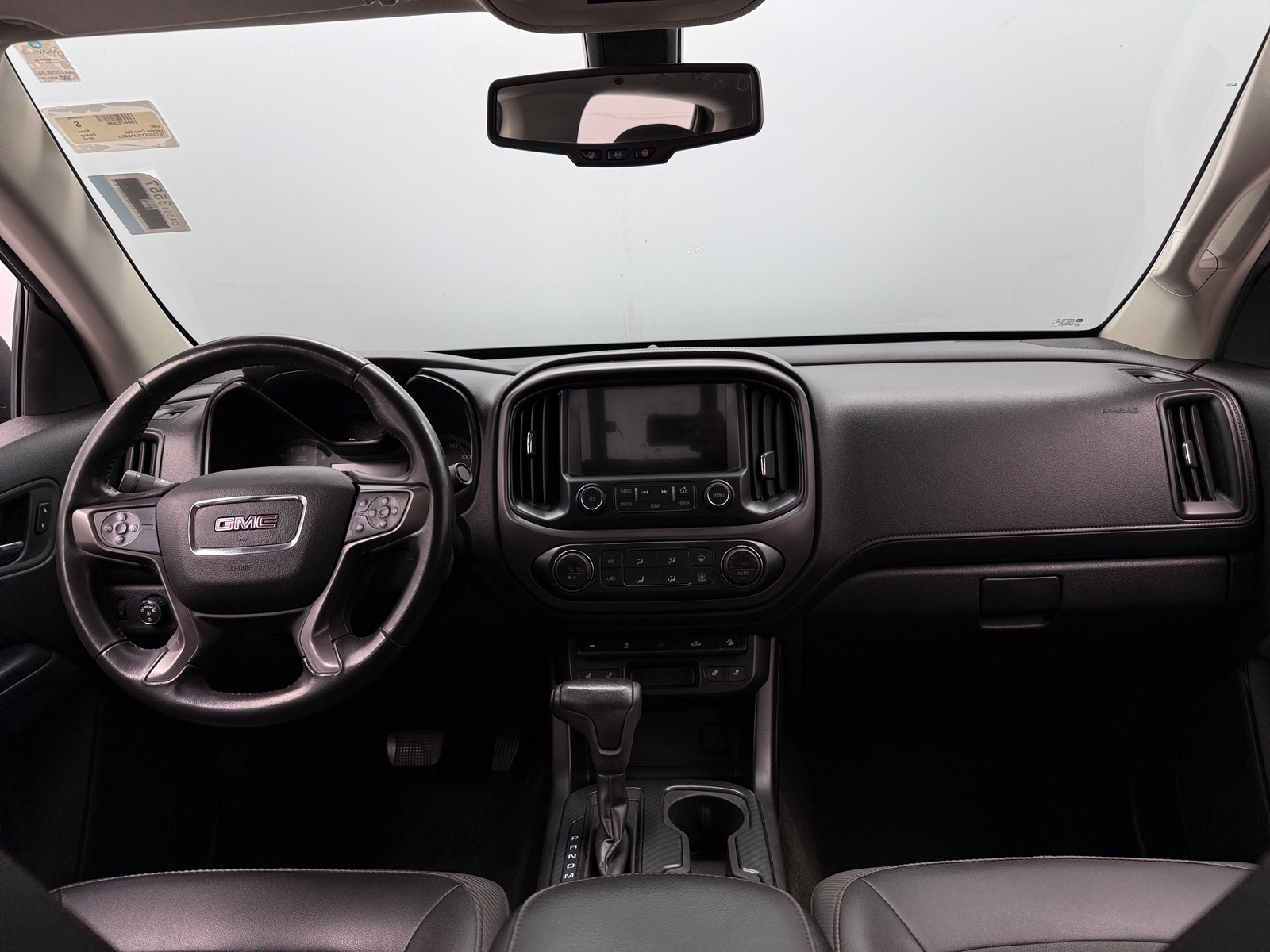 Thumbnail: 2016 GMC Canyon - 3