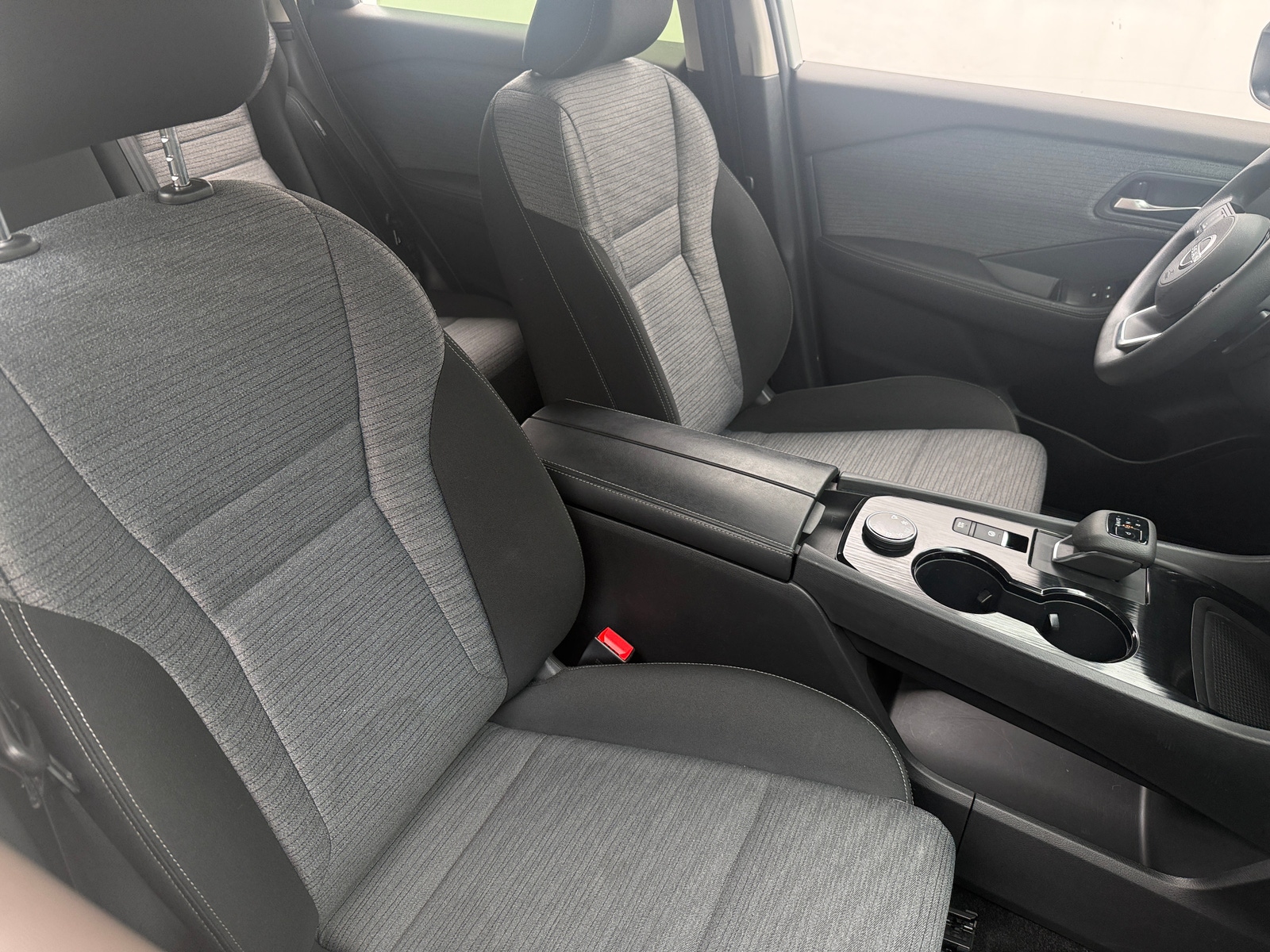 Thumbnail: 2023 Nissan Rogue - 2