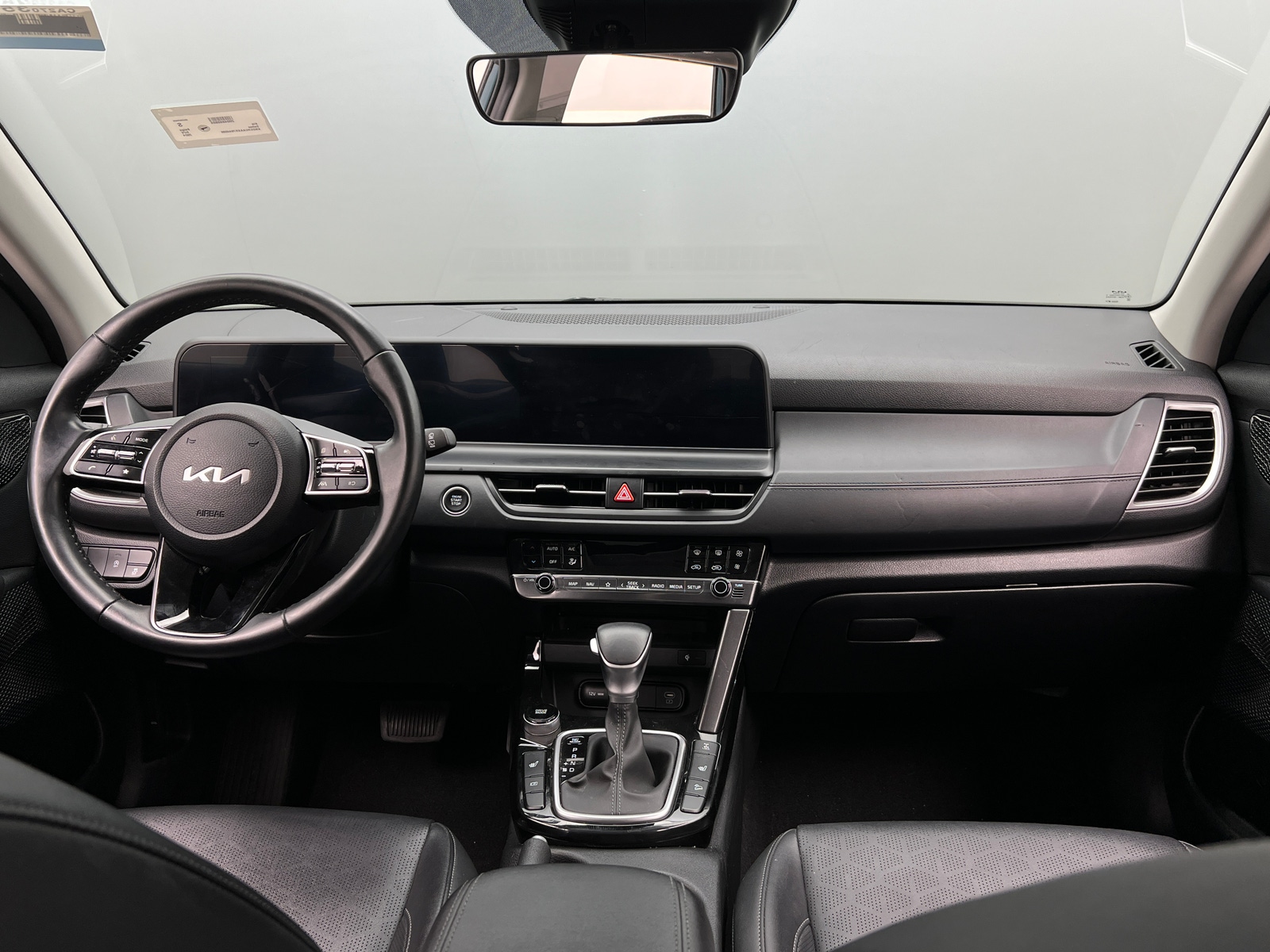Thumbnail: 2024 Kia Seltos - 2