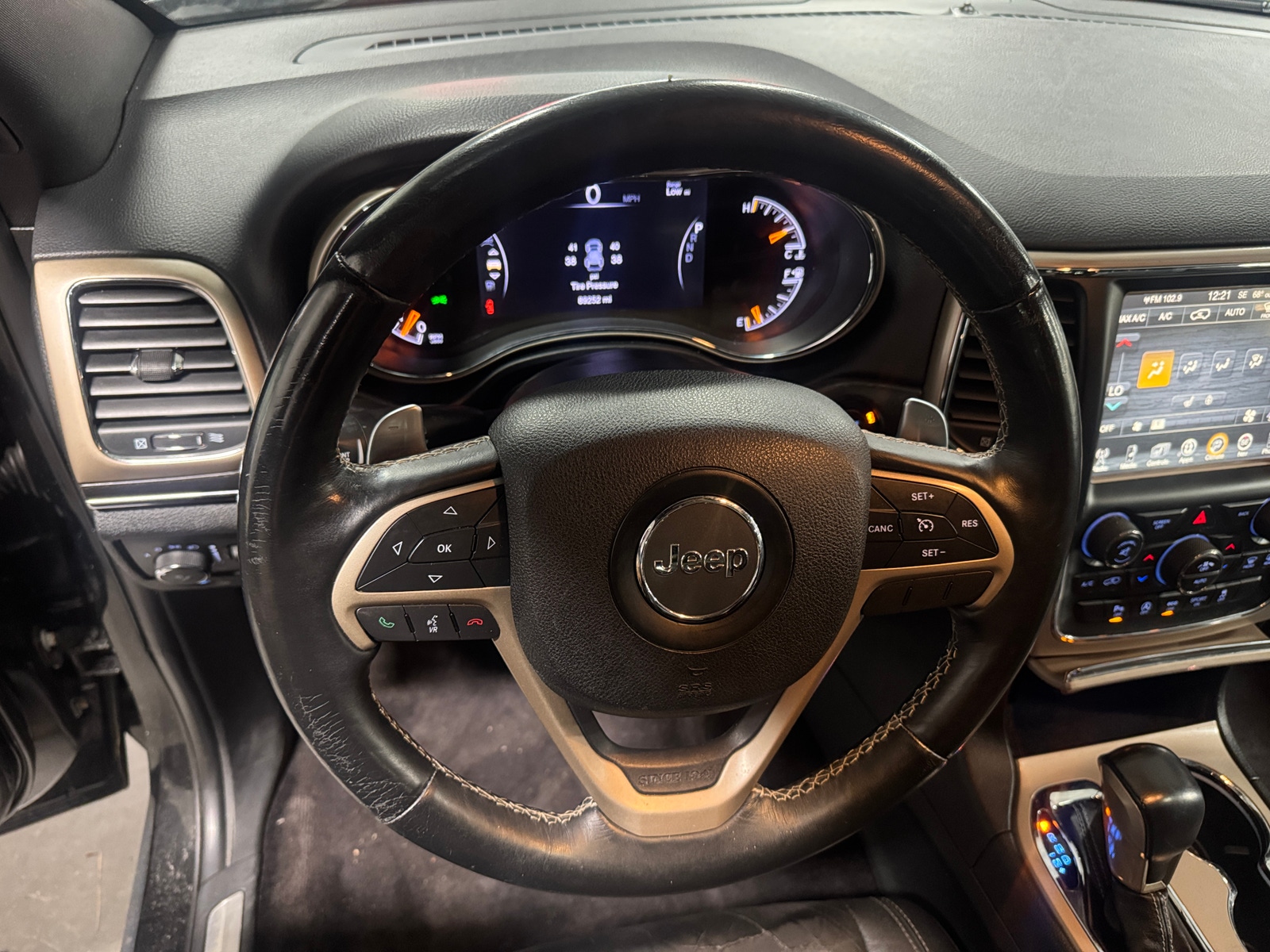 Thumbnail: 2017 Jeep Grand Cherokee - 4