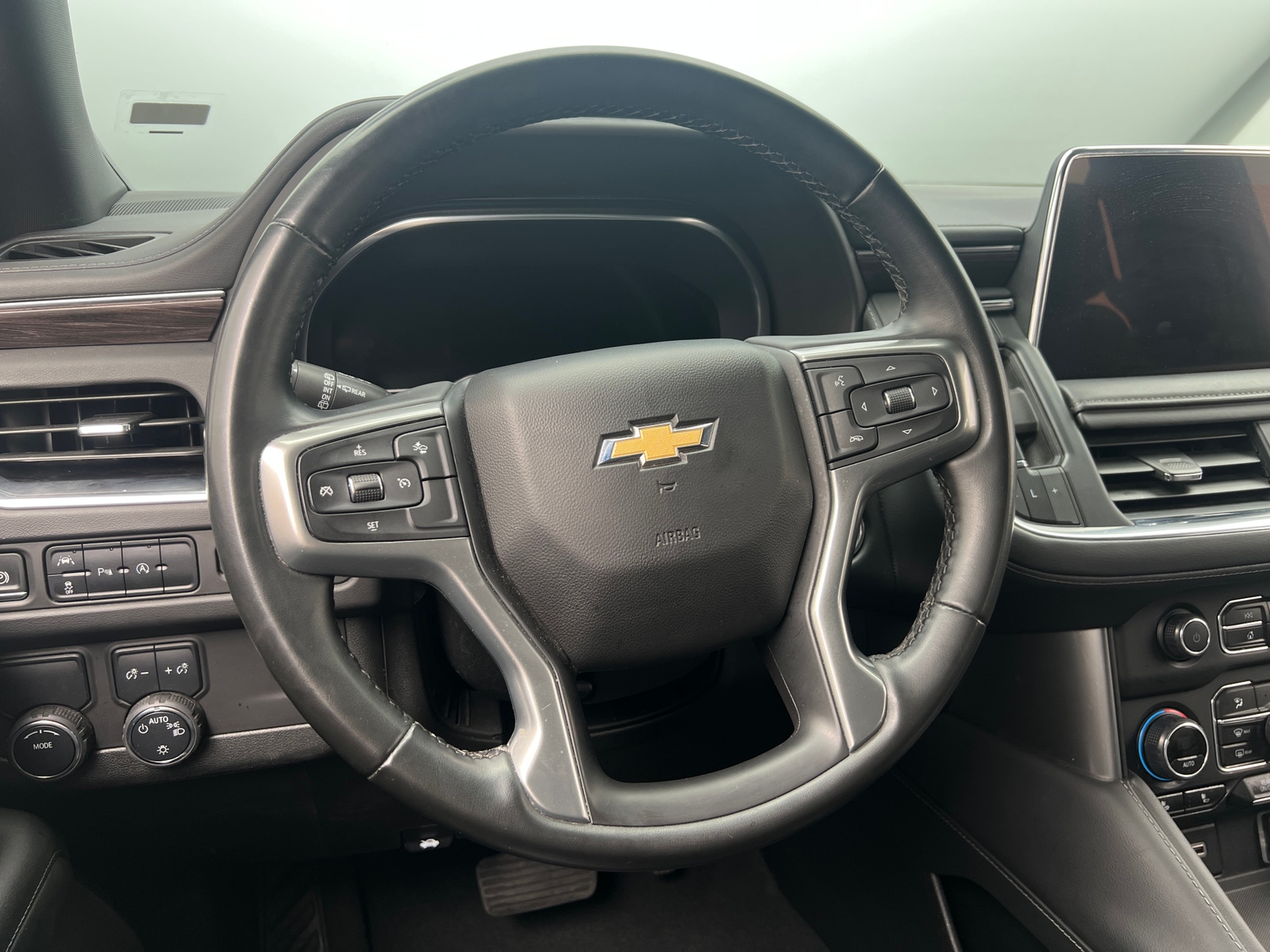 Thumbnail: 2024 Chevrolet Tahoe - 4