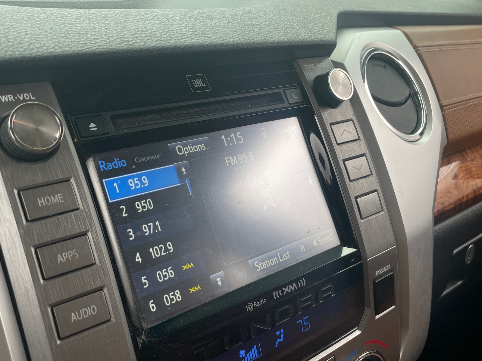 Thumbnail: 2016 Toyota Tundra - 3