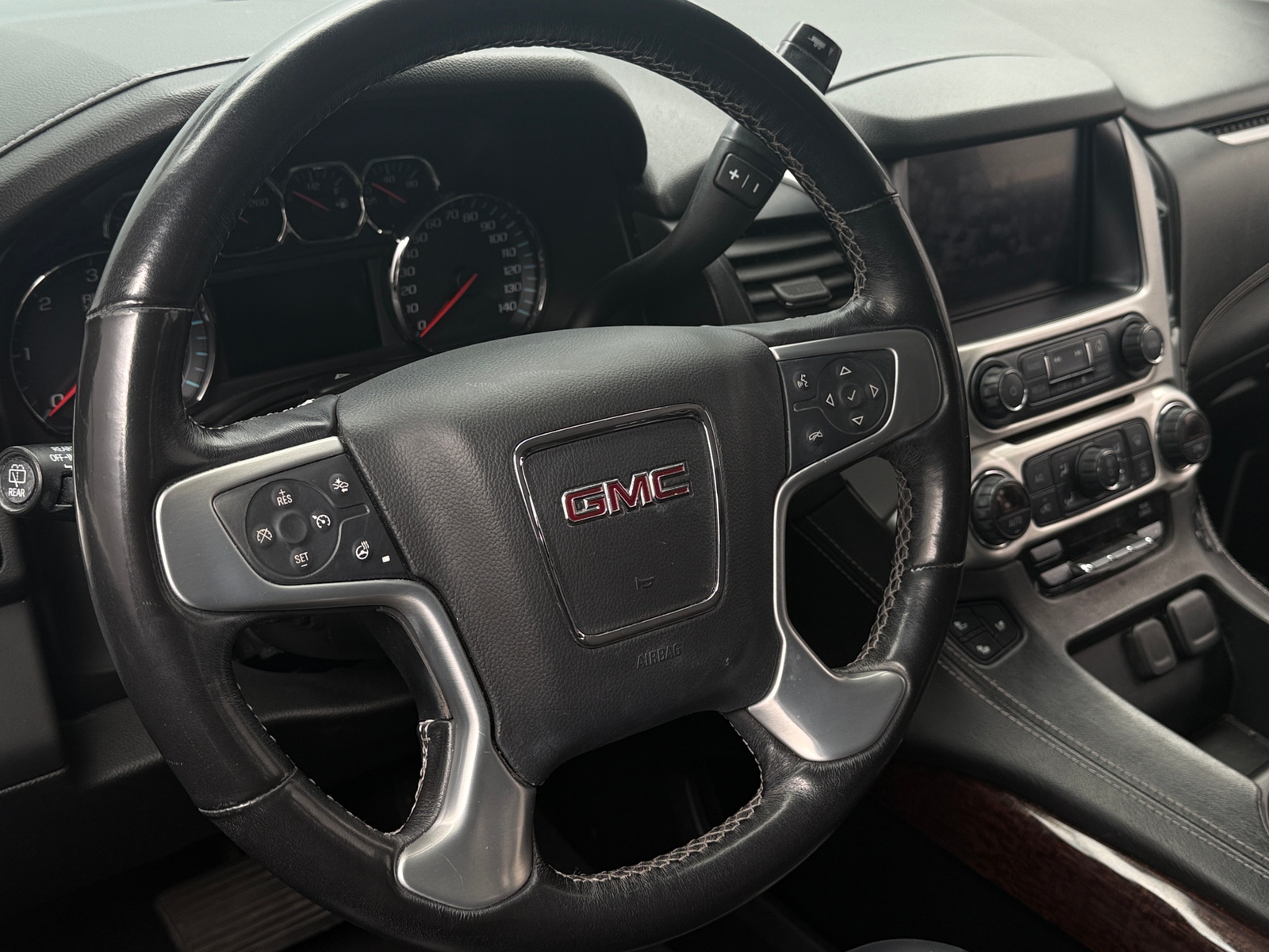Thumbnail: 2019 GMC Yukon - 4