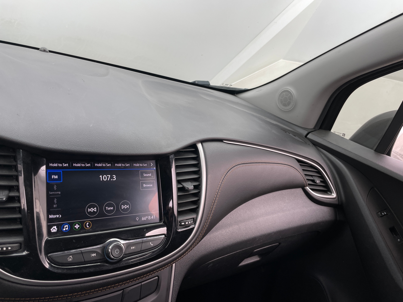 Thumbnail: 2020 Chevrolet Trax - 4