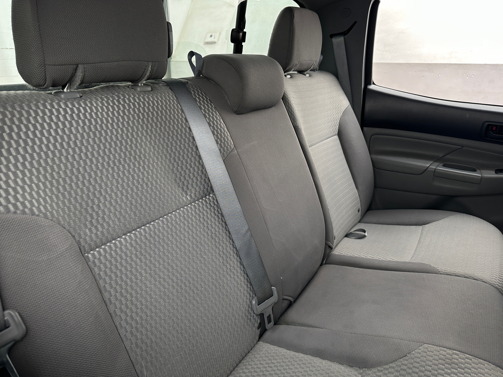 Thumbnail: 2015 Toyota Tacoma - 6