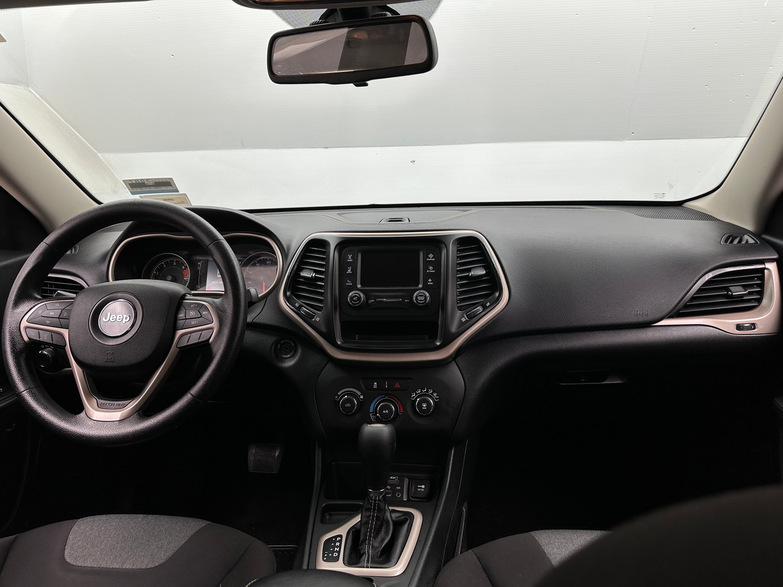 Thumbnail: 2016 Jeep Cherokee - 3