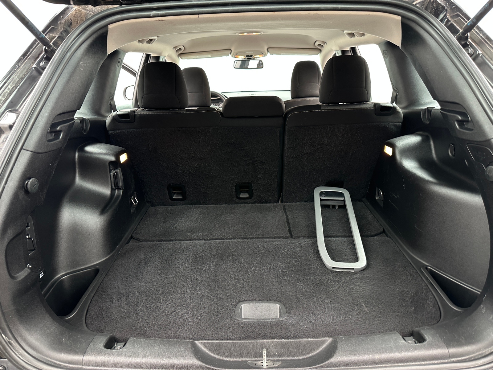 Thumbnail: 2016 Jeep Cherokee - 7