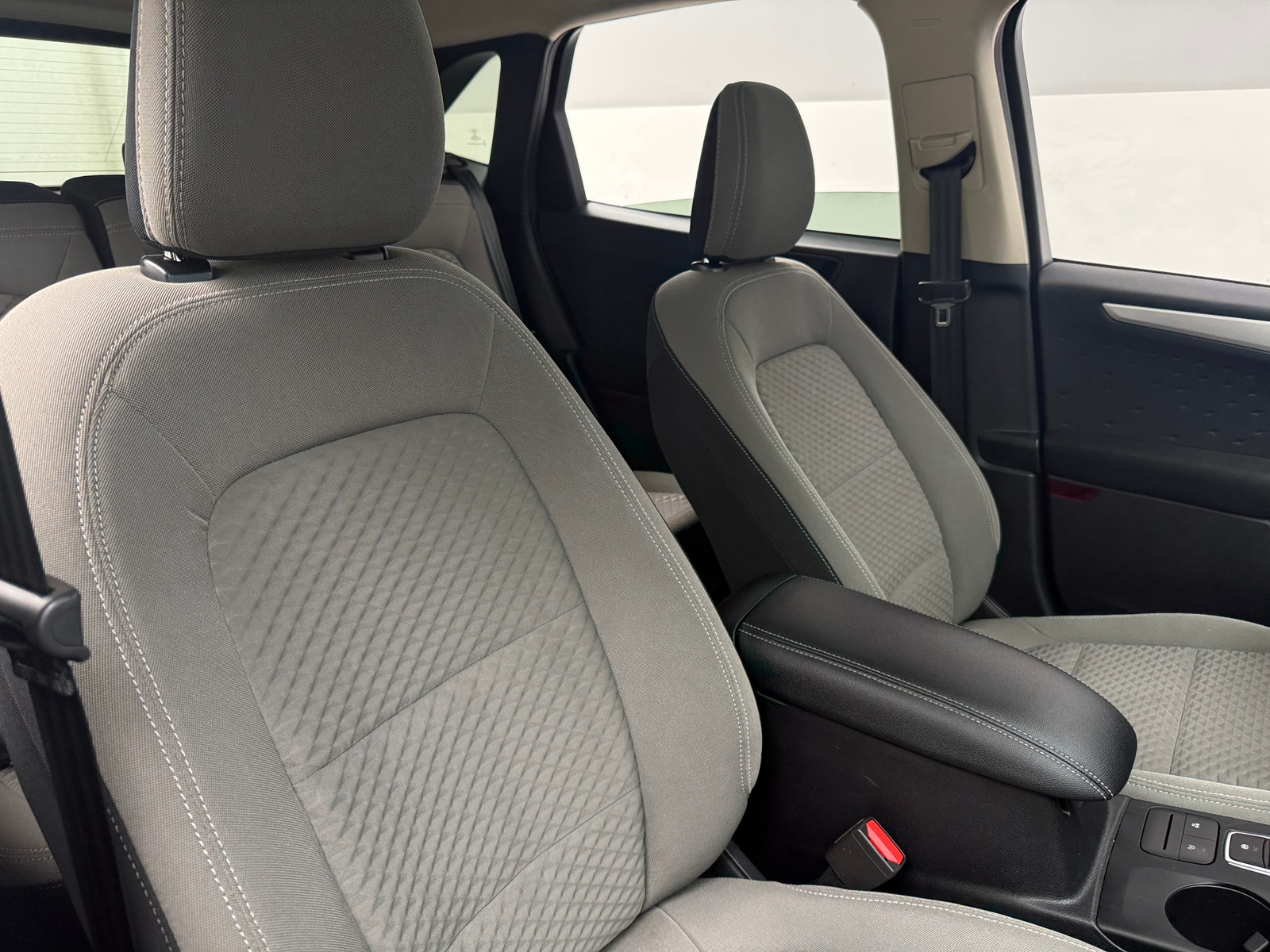 Thumbnail: 2020 Ford Escape - 2
