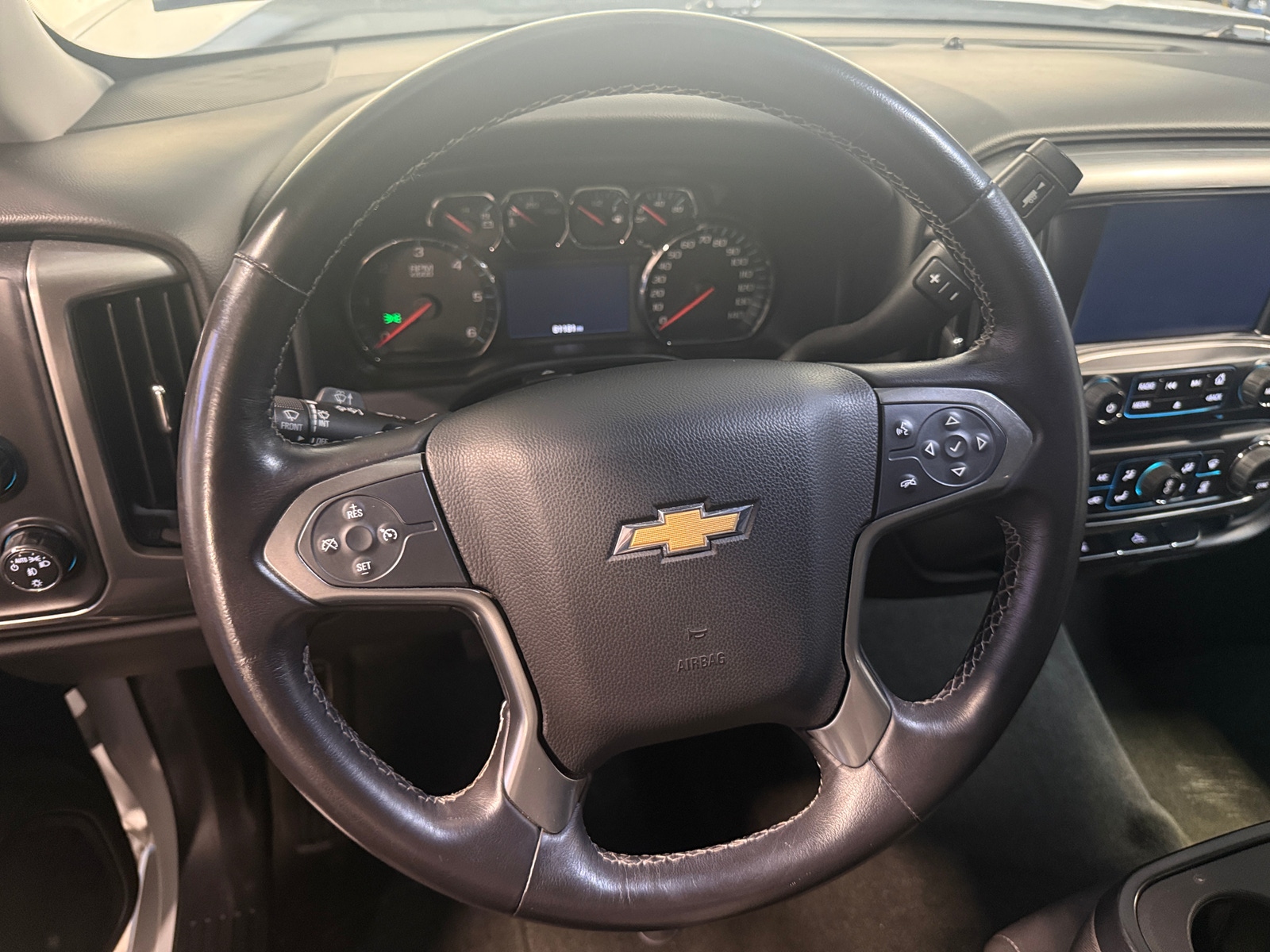 Thumbnail: 2016 Chevrolet Silverado 1500 - 5
