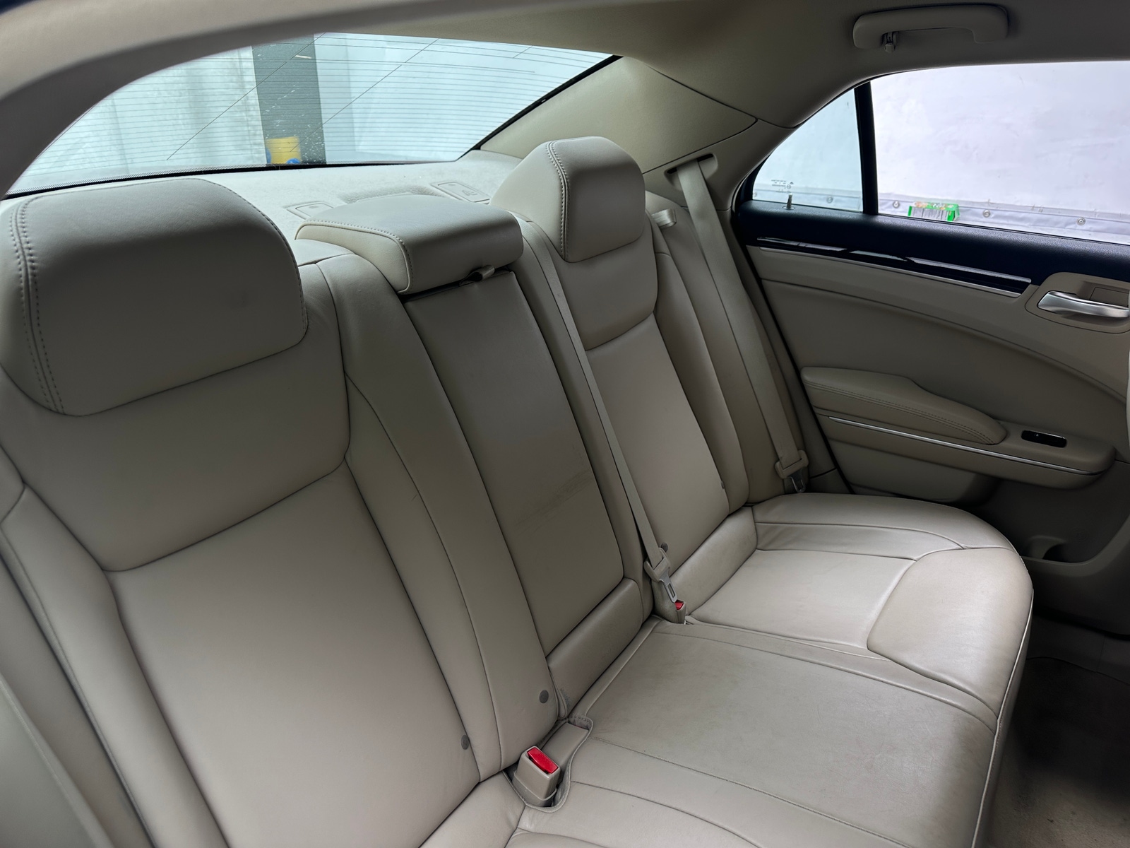 Thumbnail: 2014 Chrysler 300 - 5