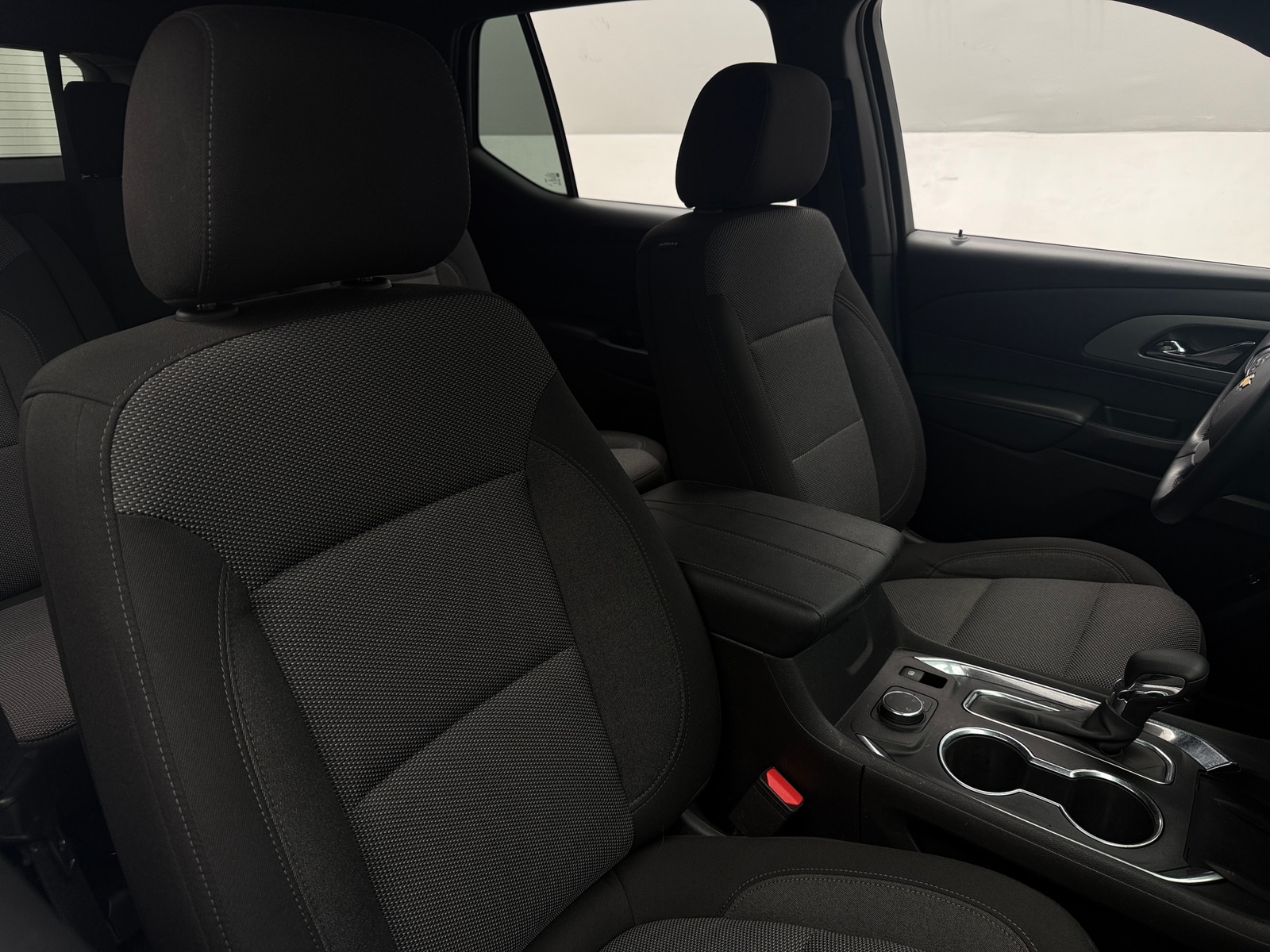 Thumbnail: 2023 Chevrolet Traverse - 2